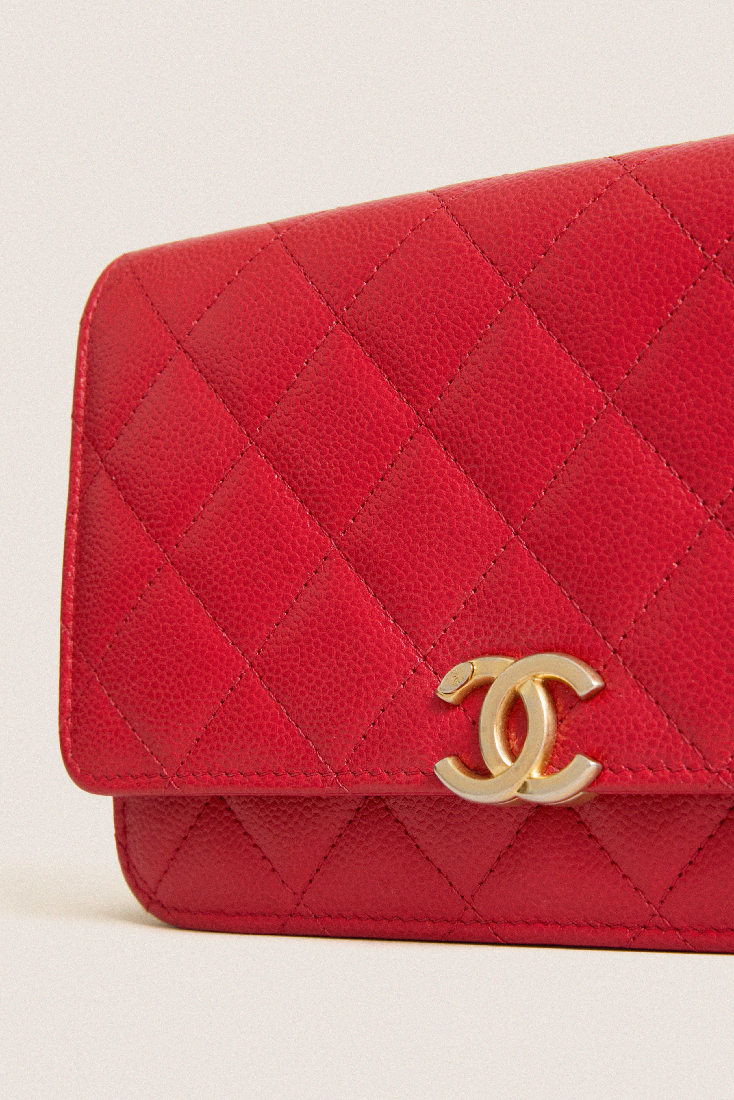 CHANEL Red Matelasse Chain Wallet