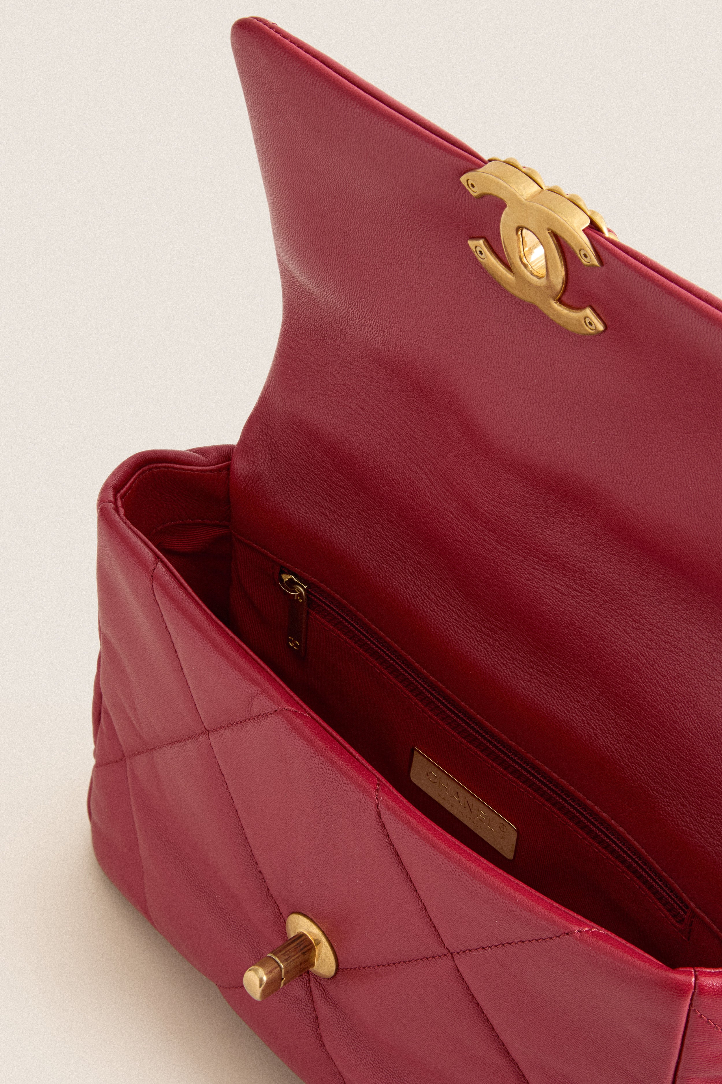 CHANEL Red 19 Chain Shoulder Bag