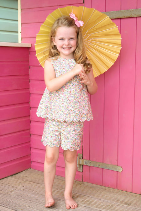 Pastel Floral Scalloped Set