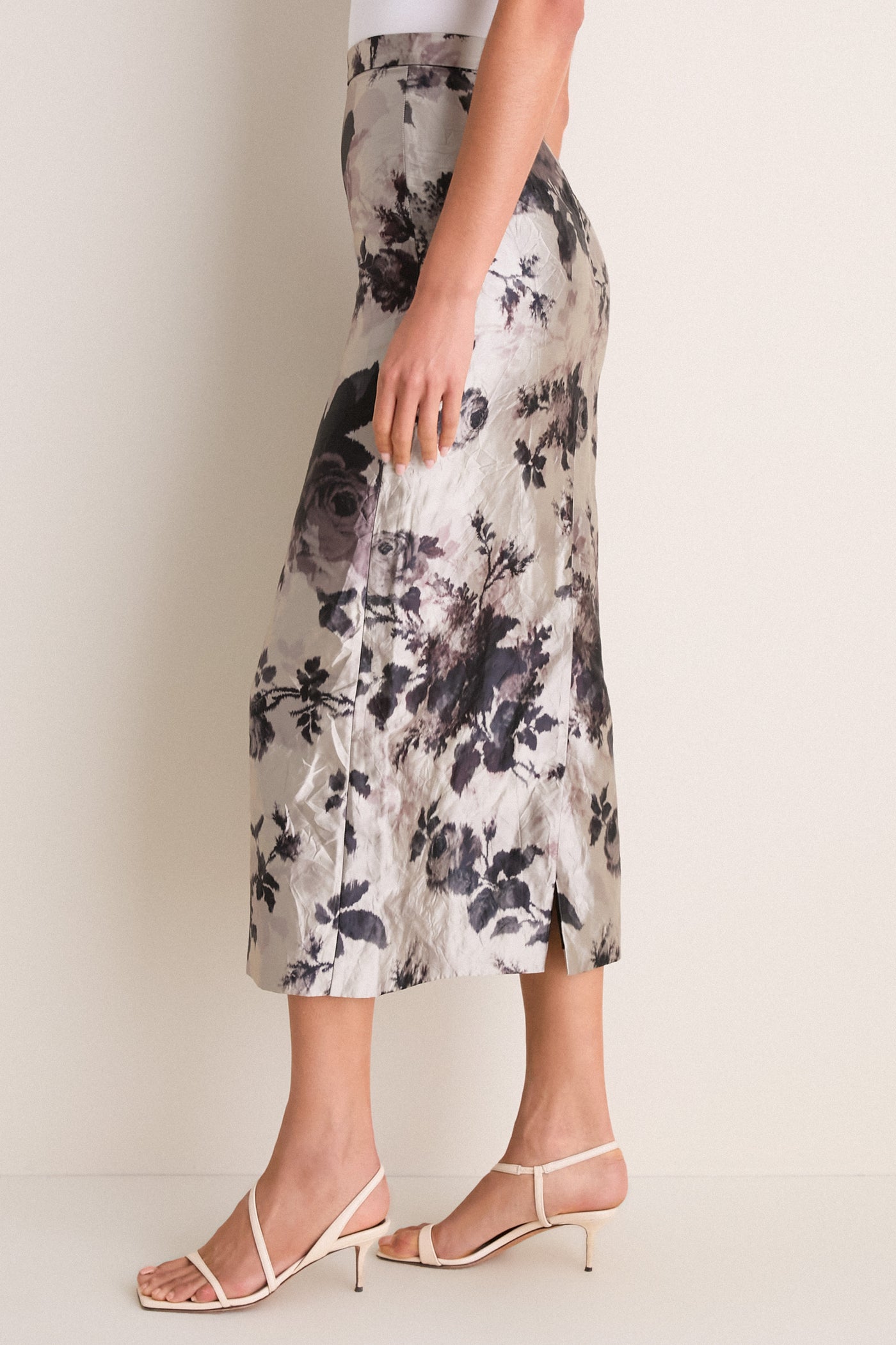 Fonteyn Rose Pearl Textured Satin Pencil Midi Skirt