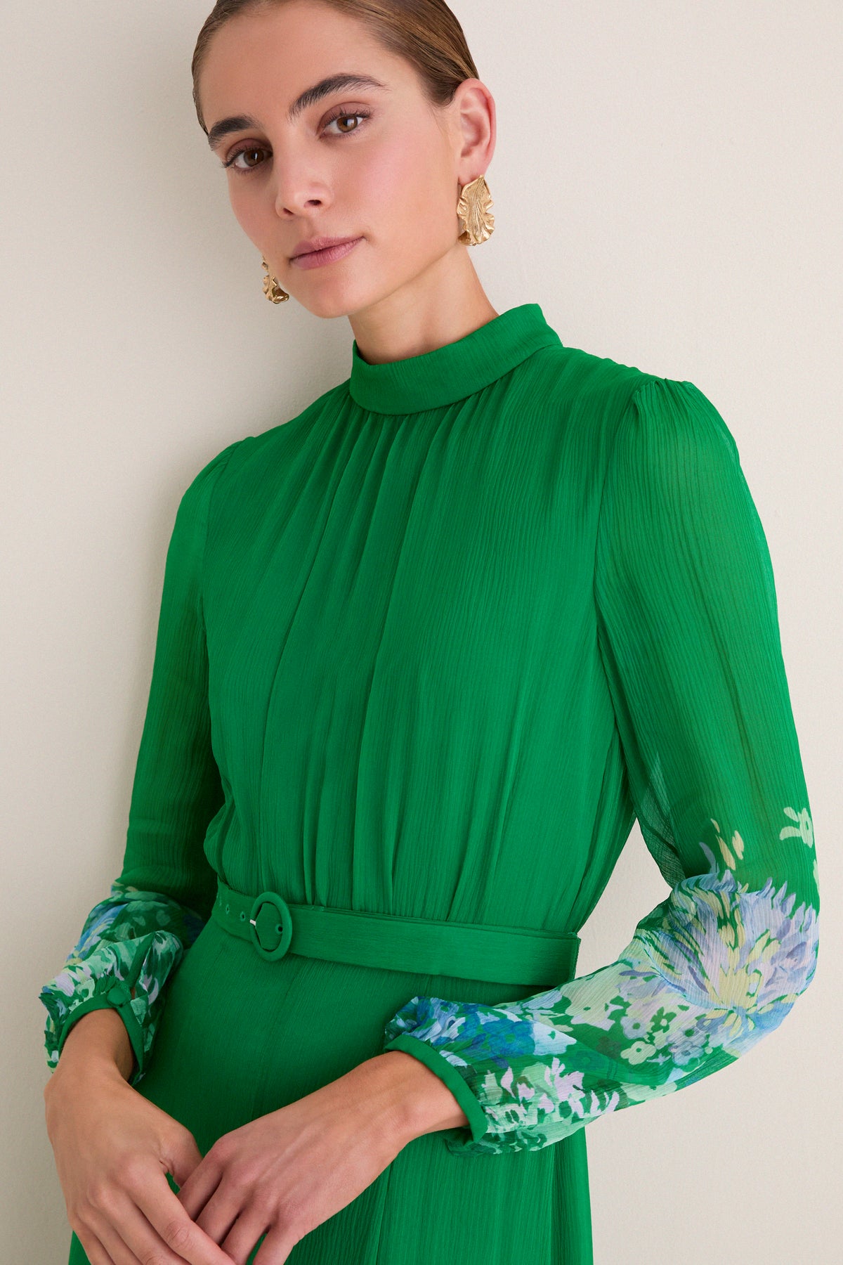 Chrysanthemum Border Jacqui-D Midi Dress