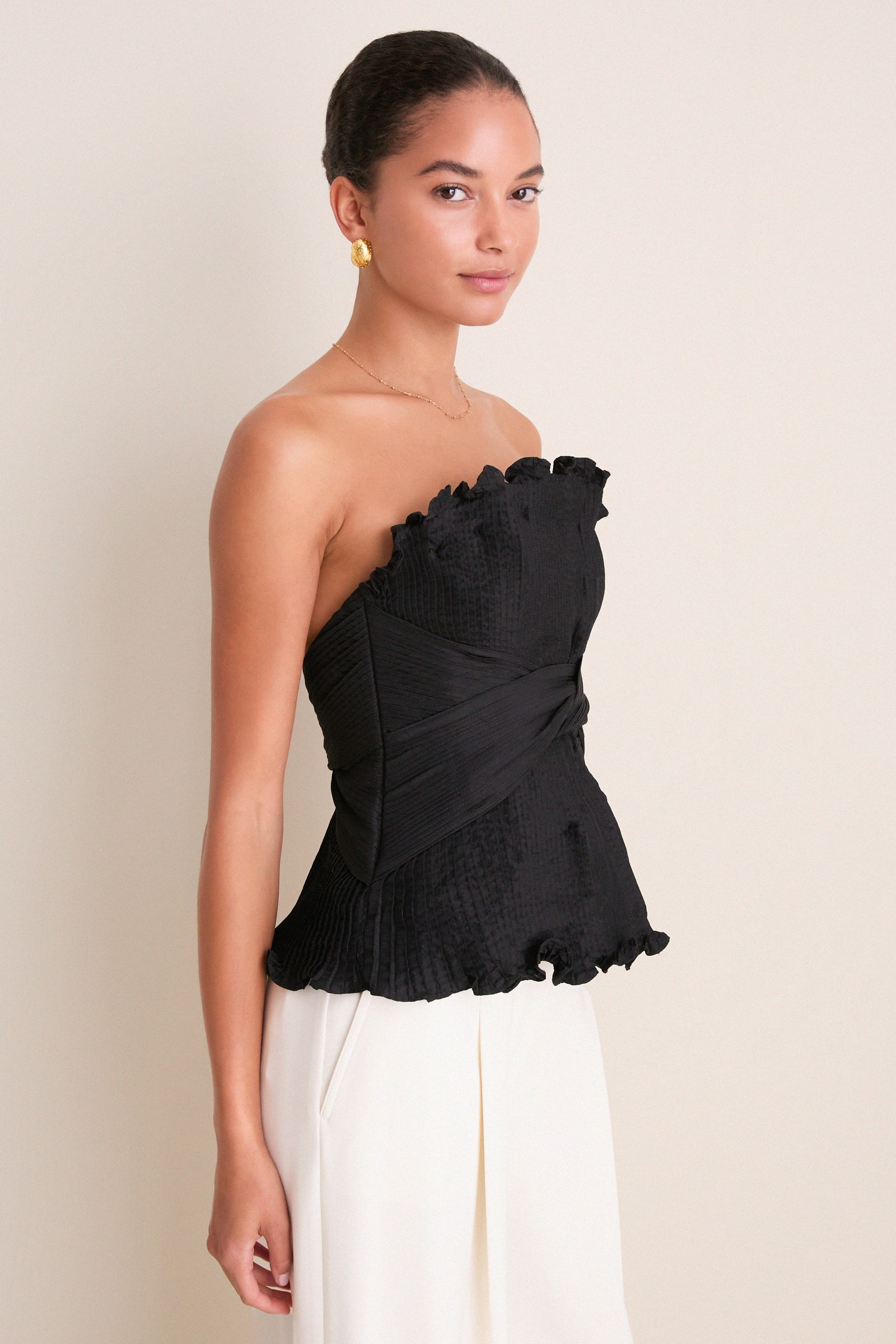 Black Te Recuerdo Pleated Top