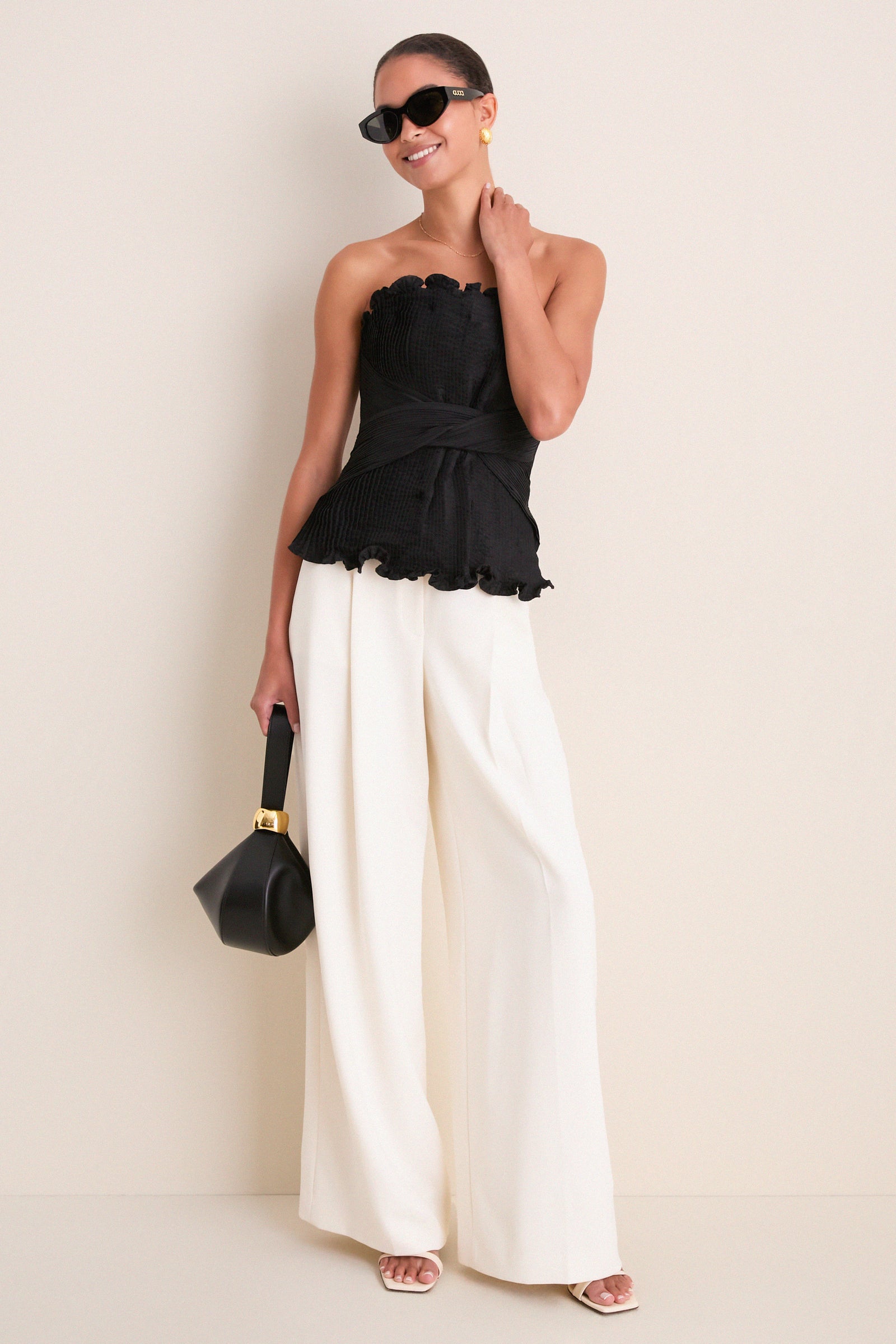 Black Te Recuerdo Pleated Top