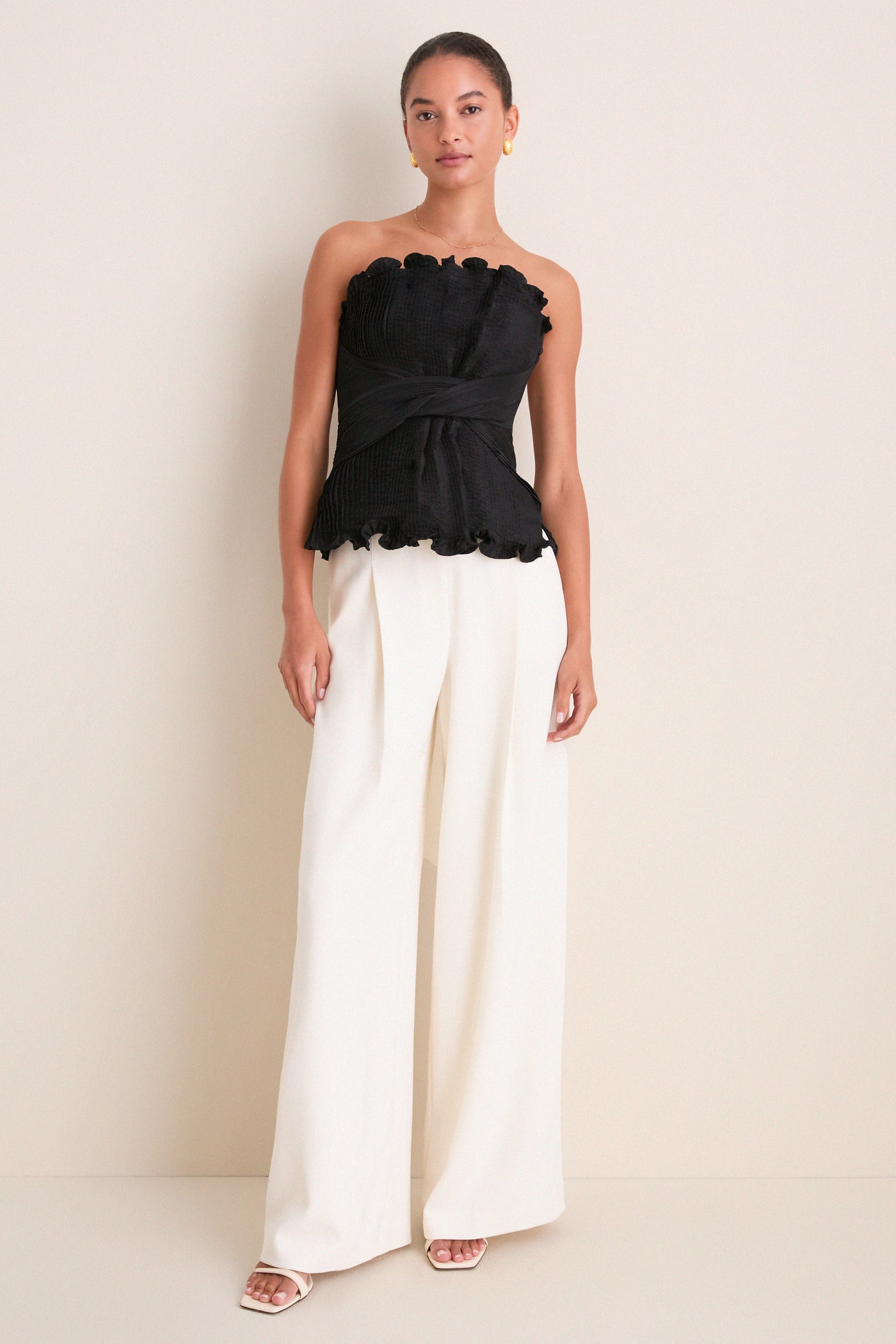Black Te Recuerdo Pleated Top