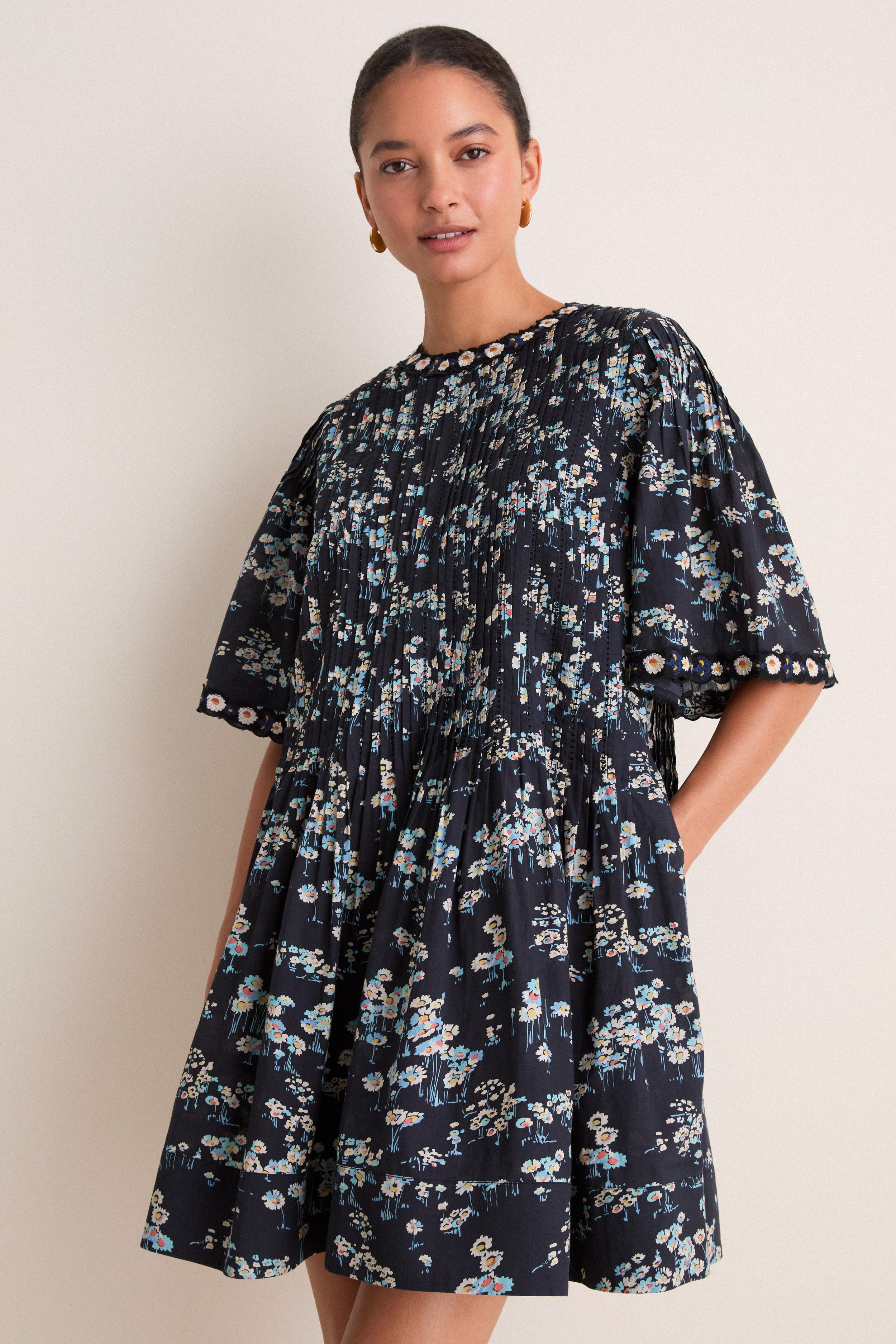 mini dress with print Multi Mona Short Sleeve All Dresses to Wear Size:3XLARGE Step into a sweet low stock
