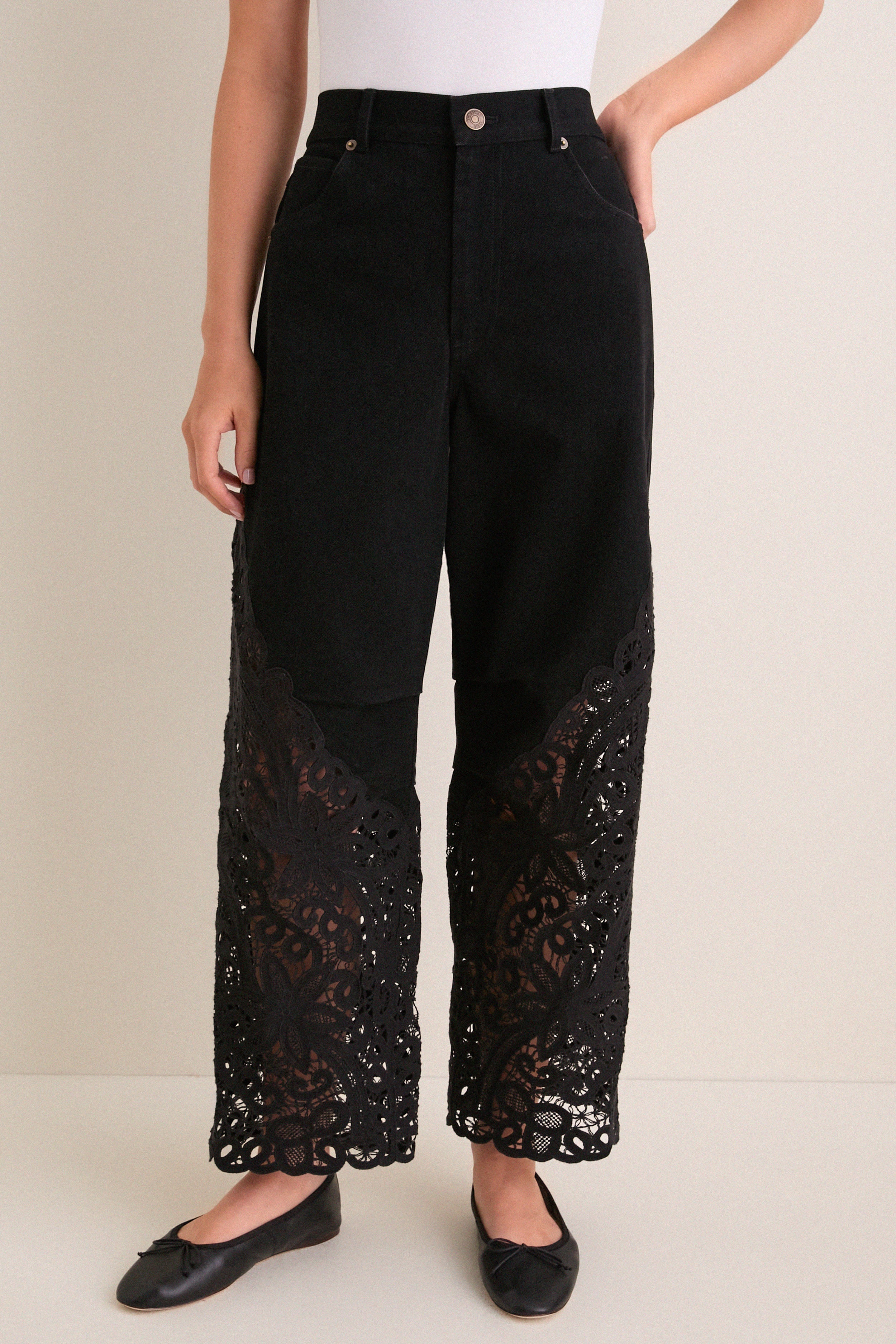 Black Shiloh Embroidery Jeans