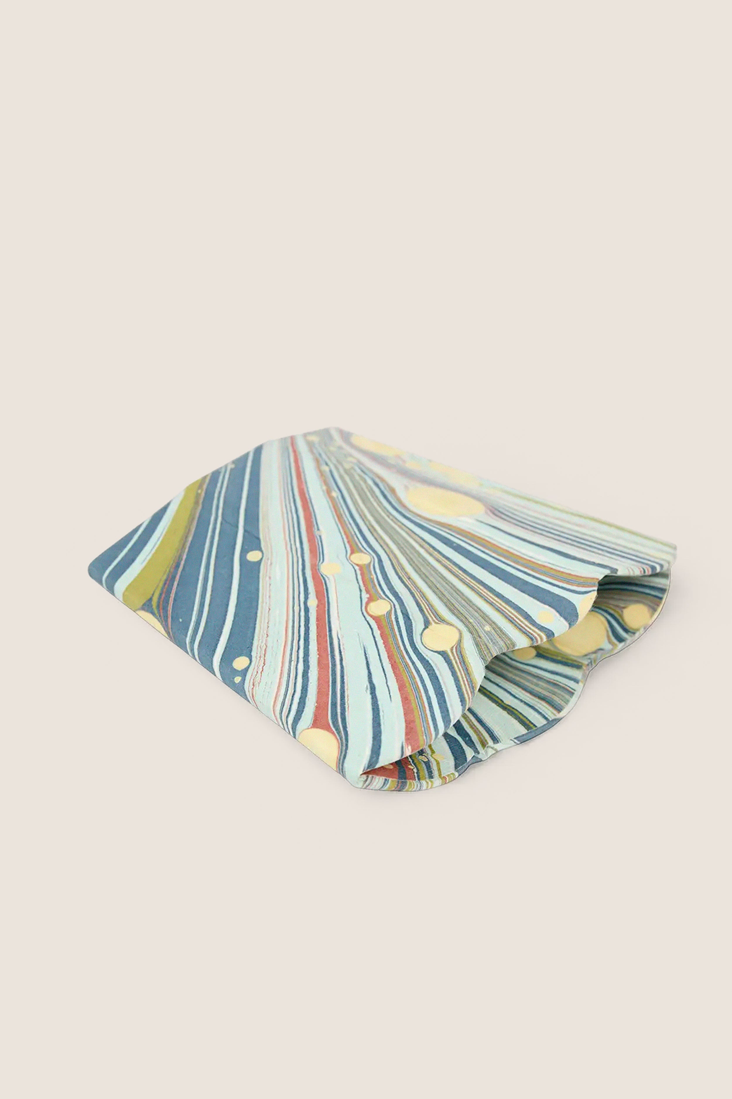 Ocean Fire Whirl Marble Scalloped Pen Pot