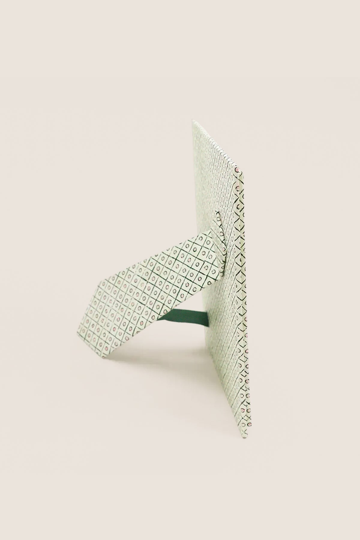 Dot and Grid Green Screen Printed Tabletop Picture Frame | Craft Boat