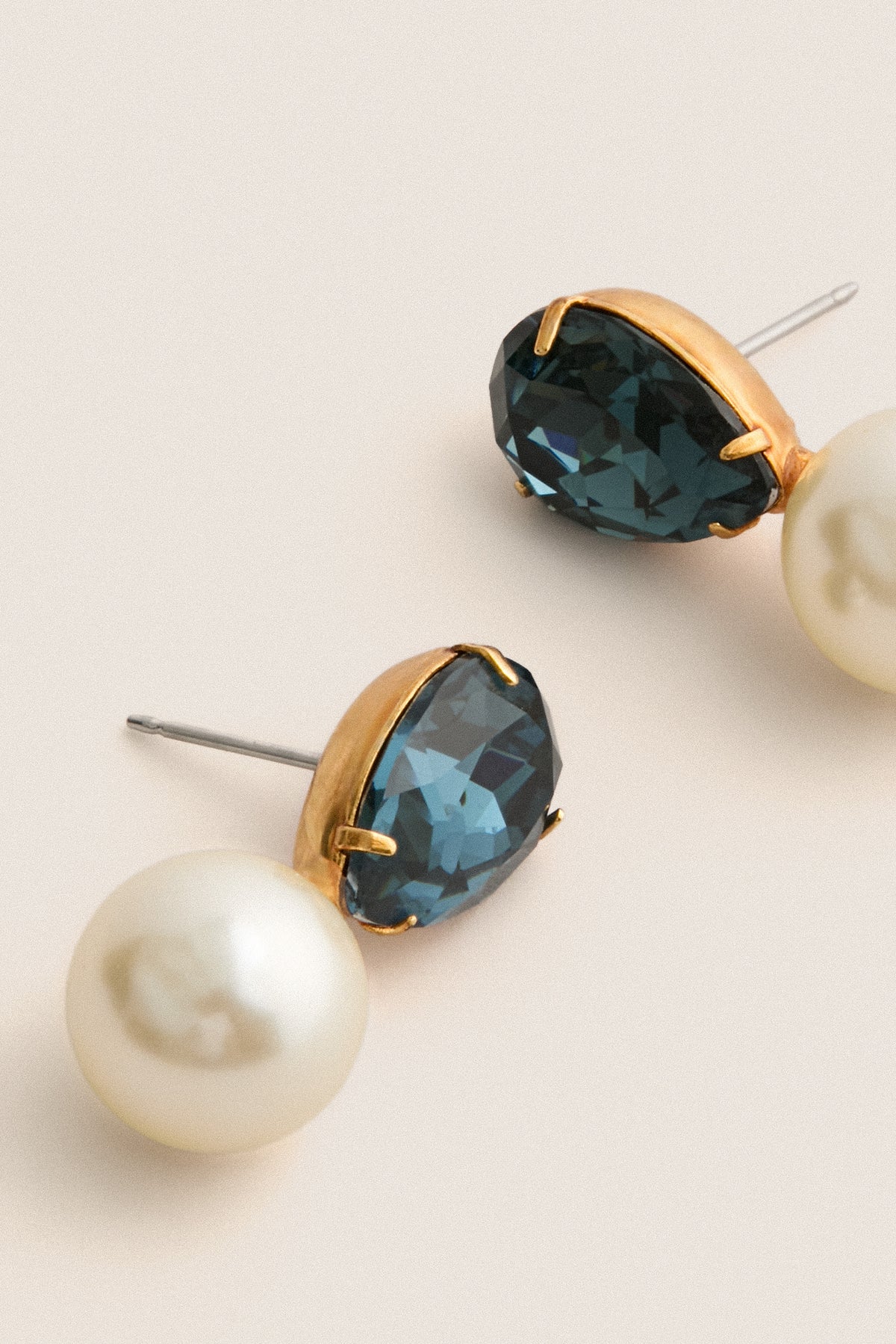 Sapphire Cimone Earrings