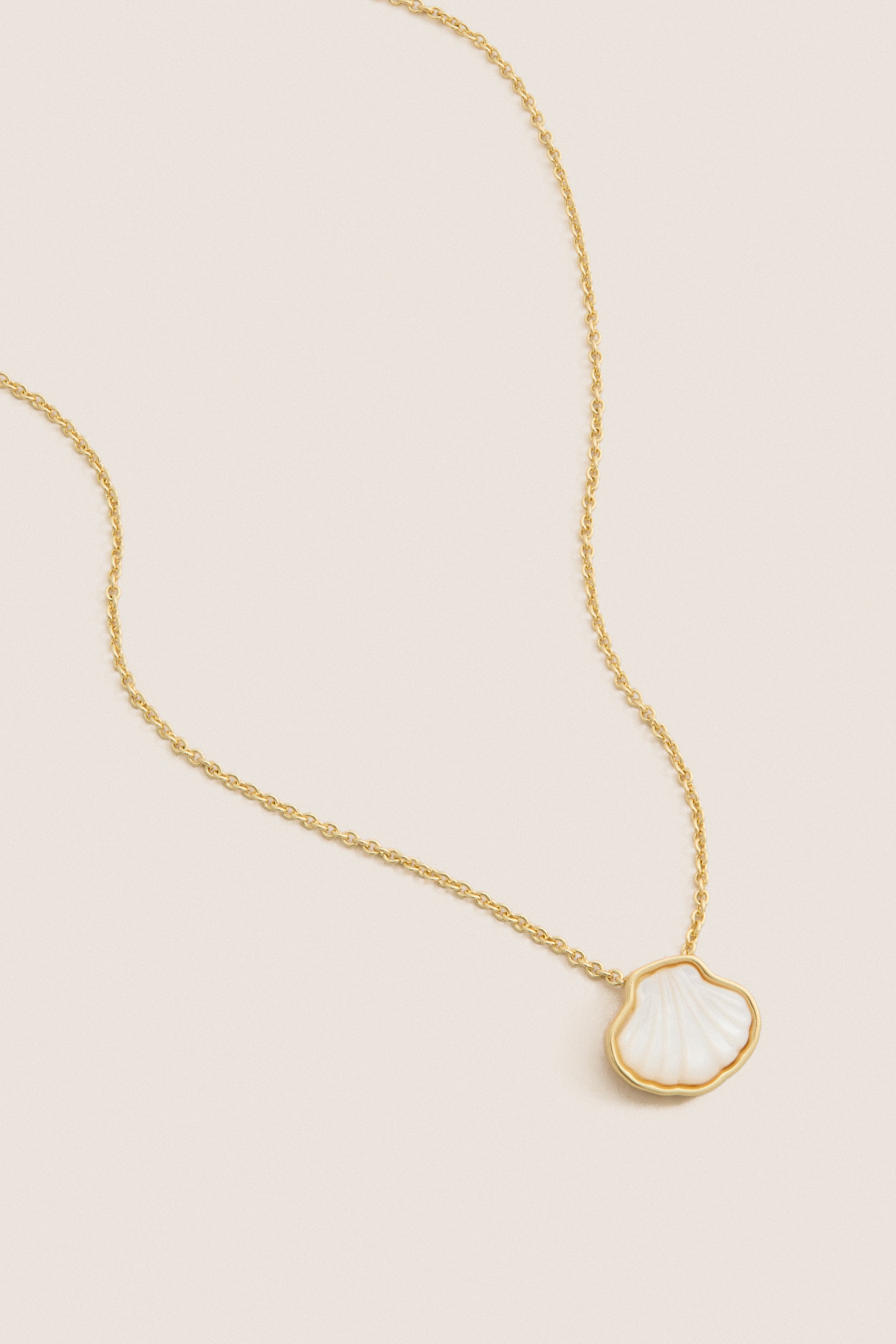 Mother of Pearl Petite Sankaty Necklace