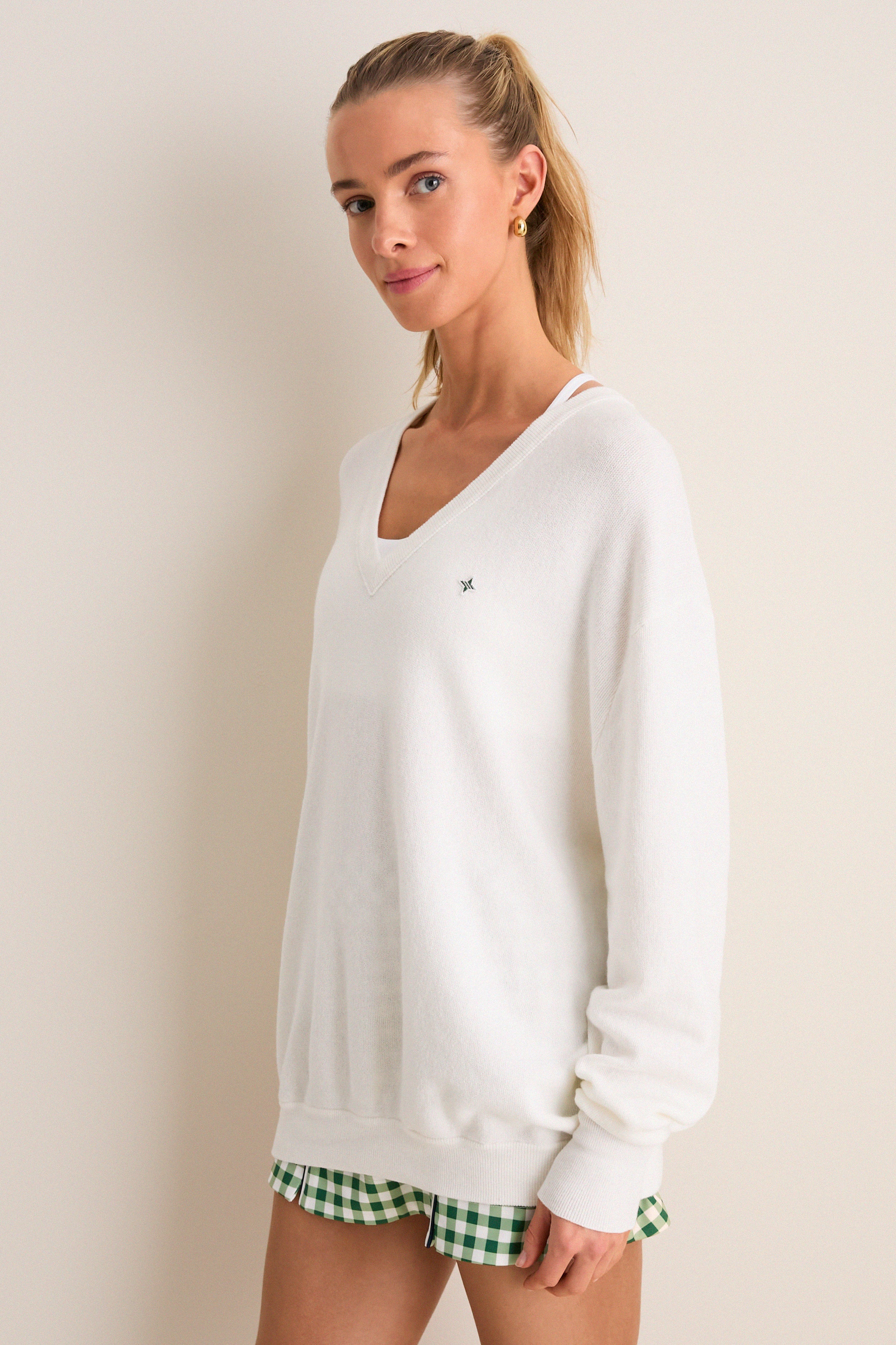 White Wilma V-Neck Sweater | Tnuck Sport | Tuckernuck