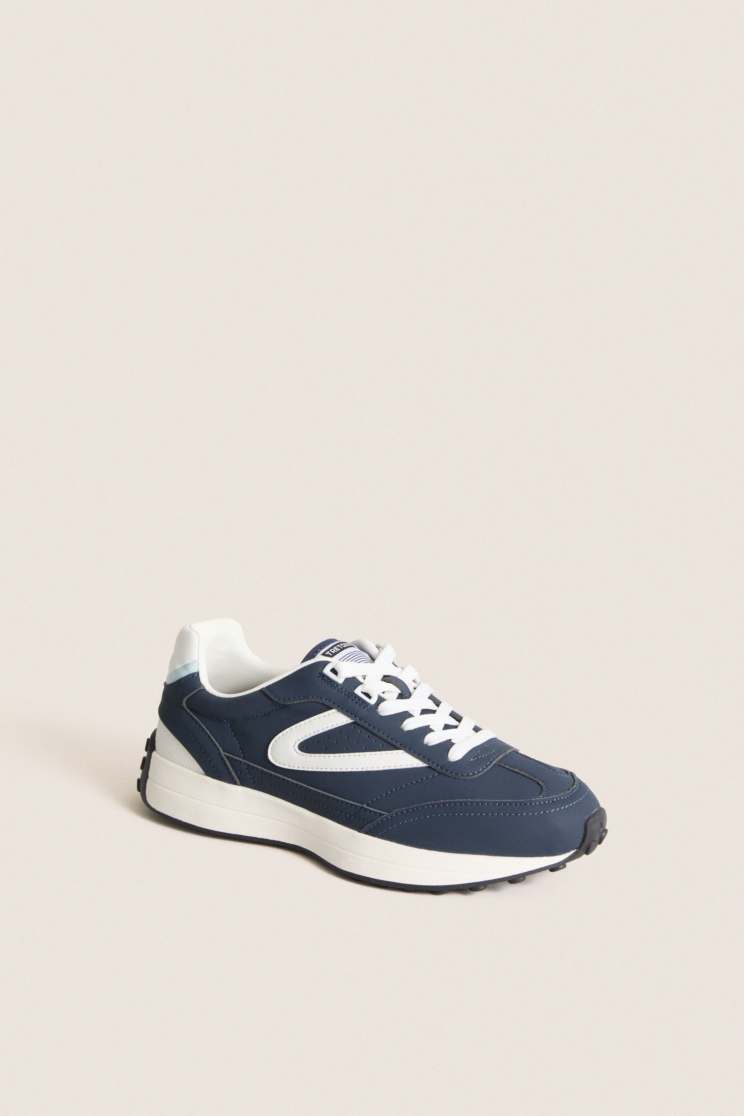 Blue Match Jogger Plus Sneakers