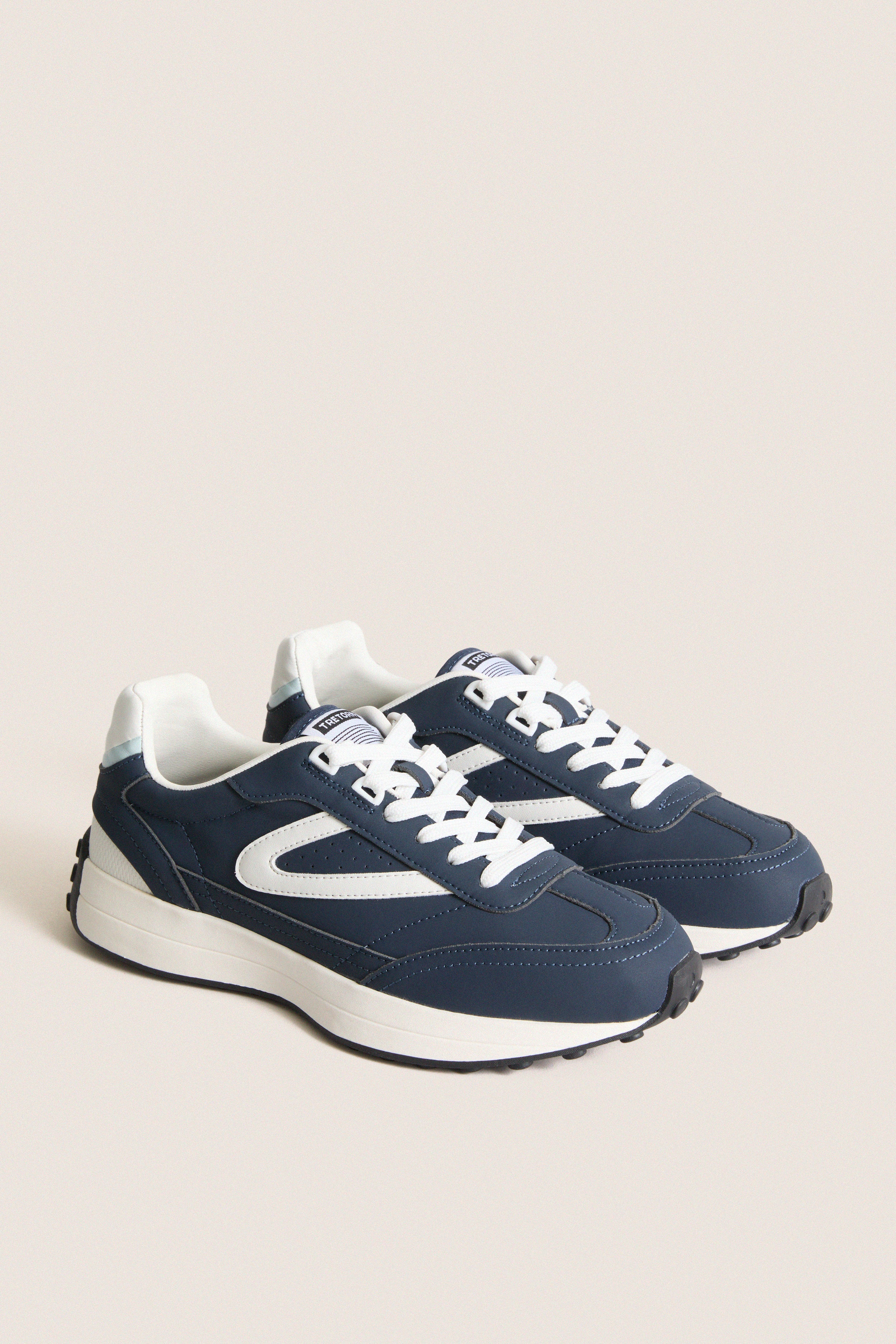 Blue Match Jogger Plus Sneakers