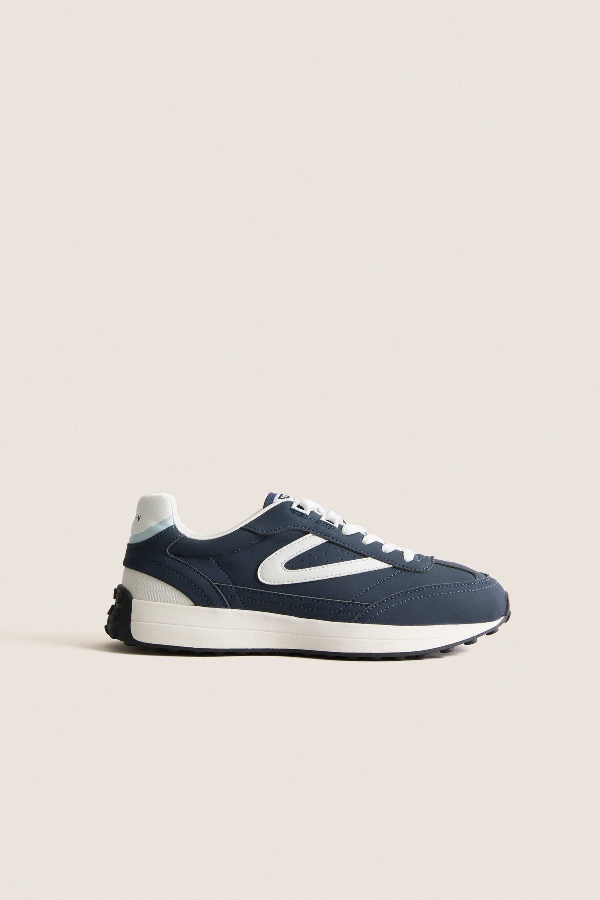 Blue Match Jogger Plus Sneakers