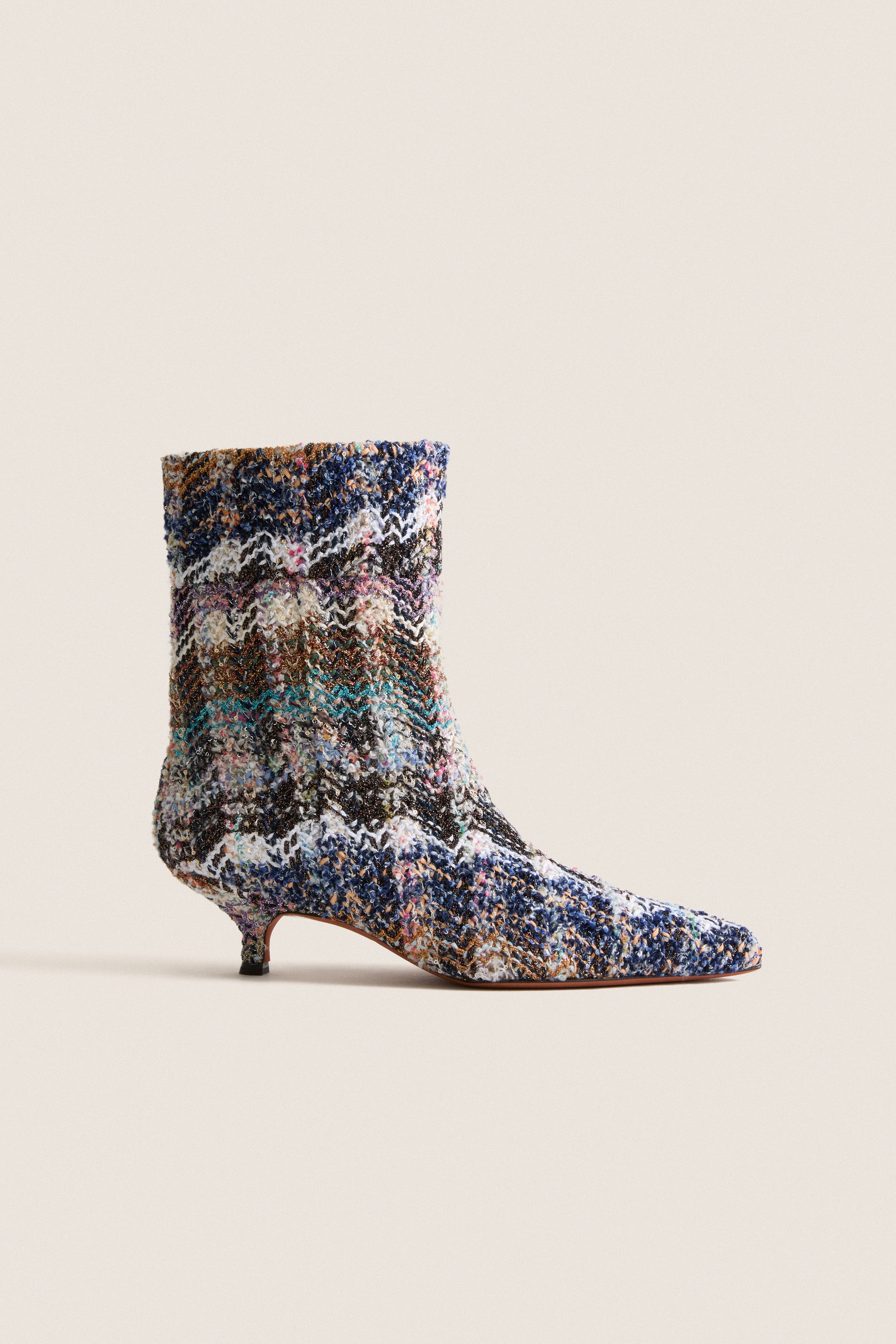 Knitted Caperdoni Wave Patterned Dorothy Boots