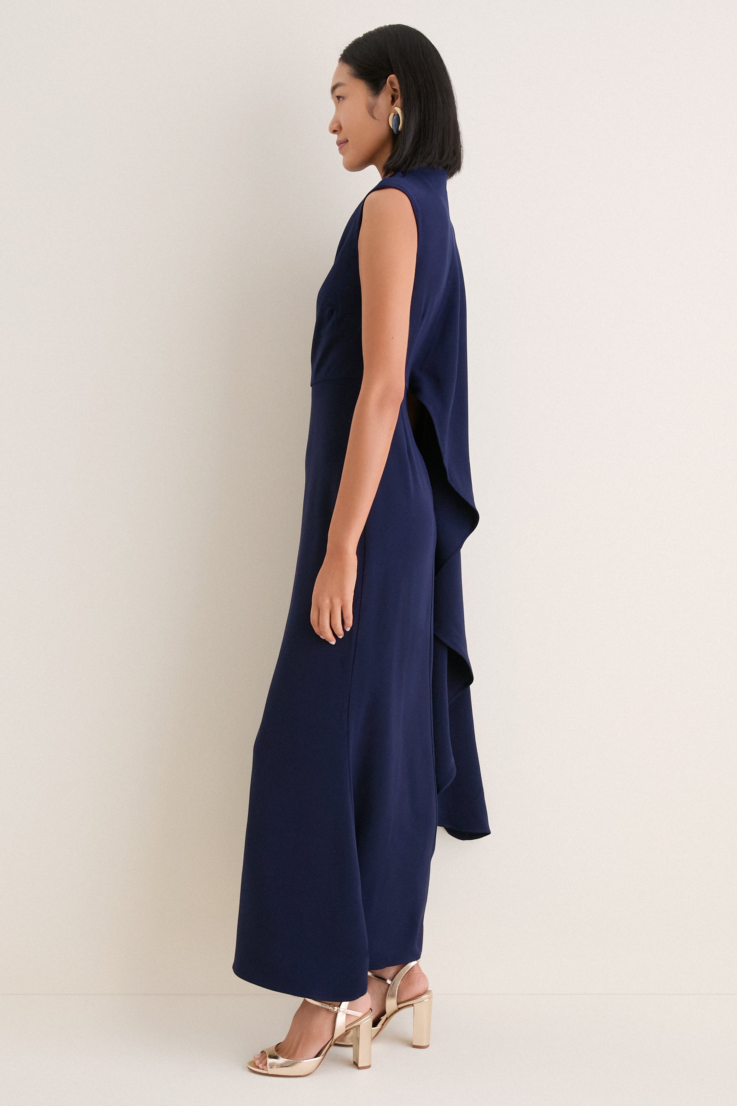 ANDRESD one tone cape dress ネイビー Deep Navy Leonara Asymmetric Cape Dress | ELLIATT