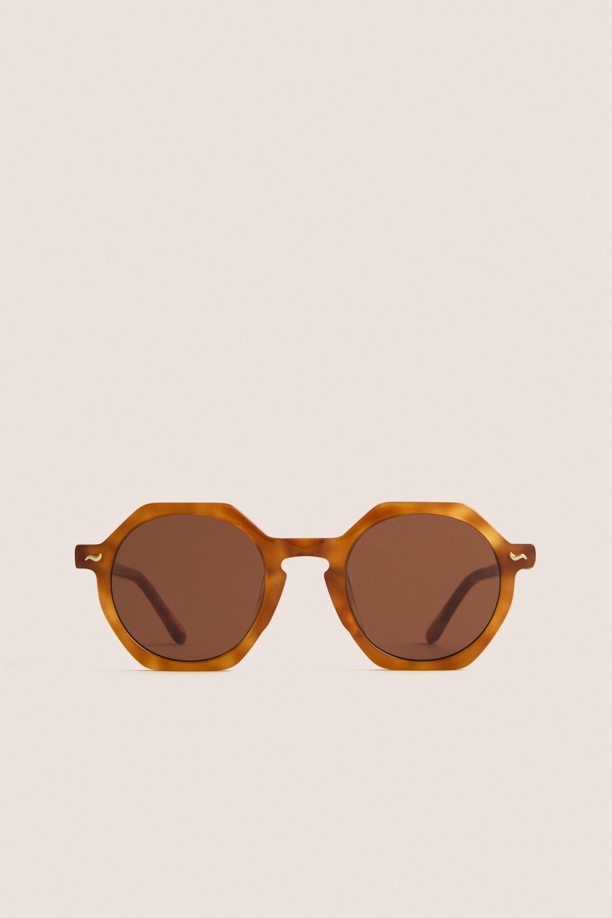Carmelo Glaze Millie Sunglasses