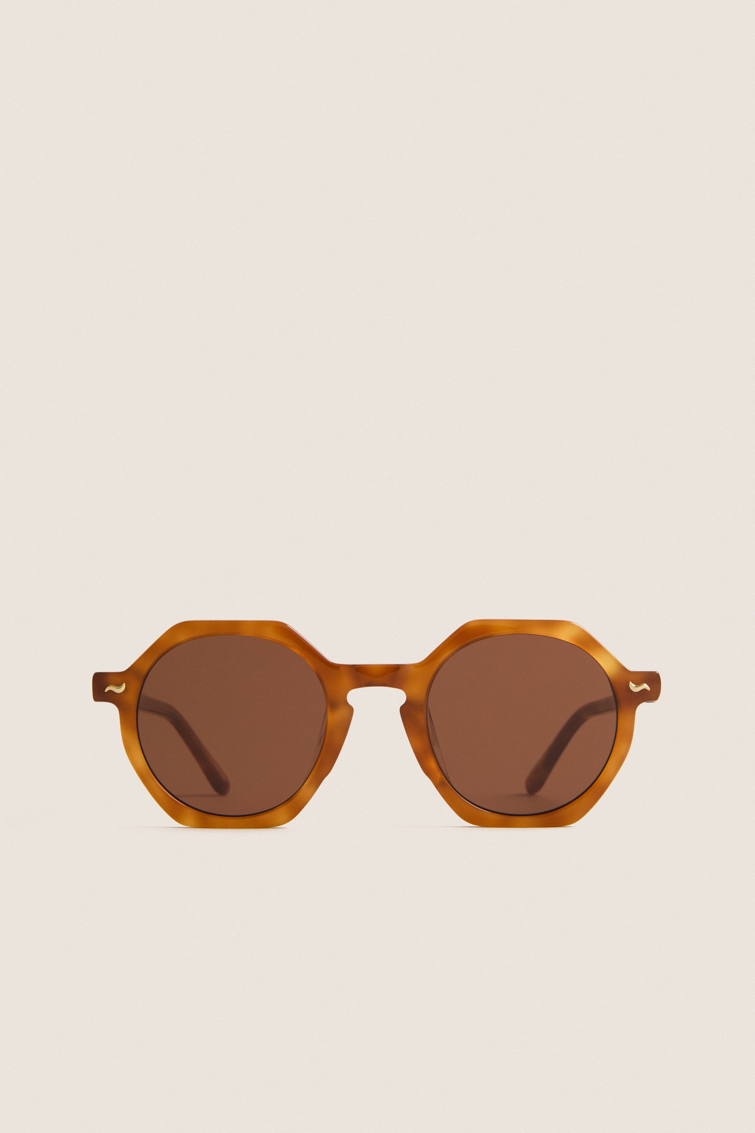 Carmelo Glaze Millie Sunglasses