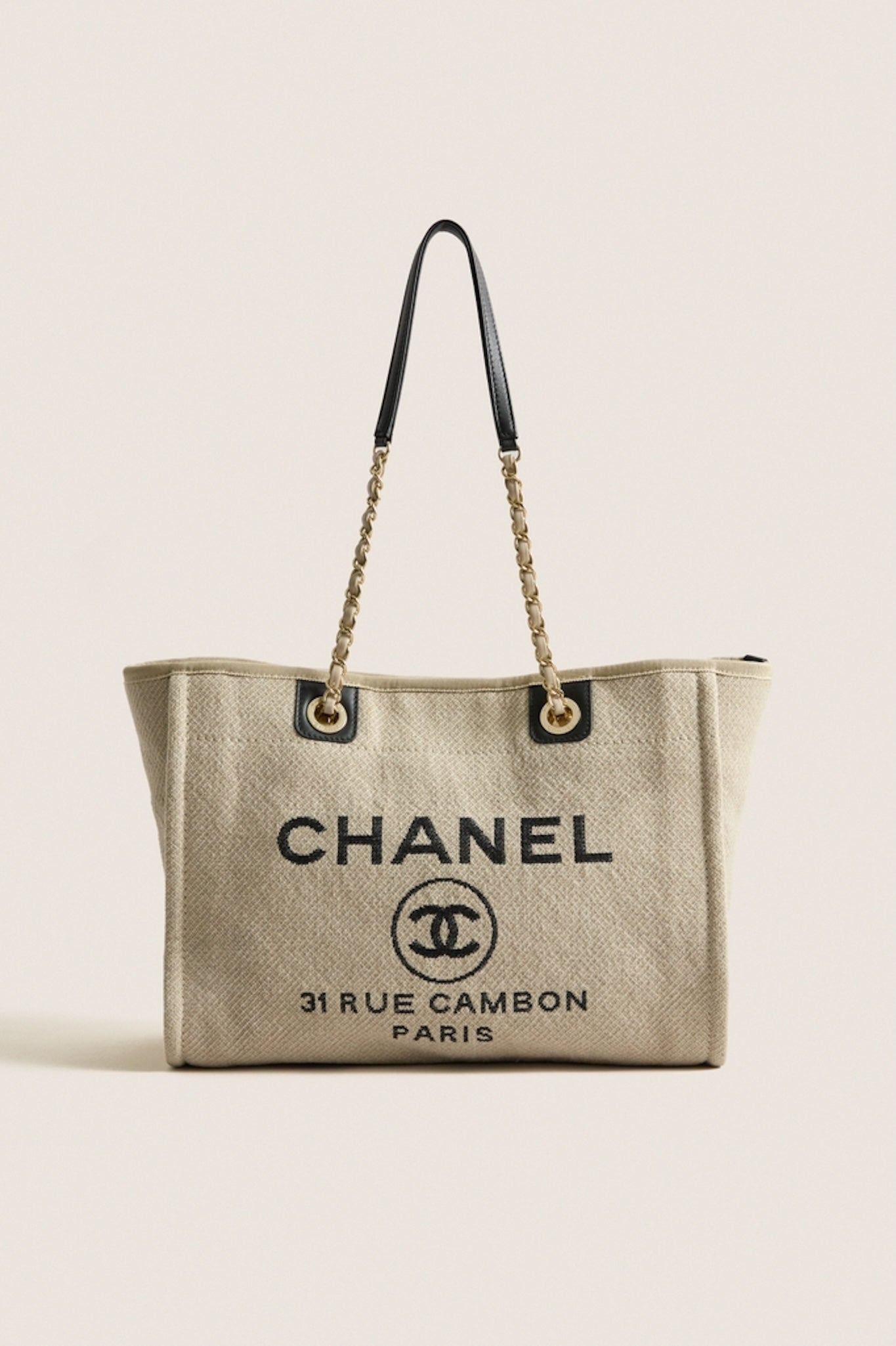 CHANEL ベージュロゴ バッグ CHANEL Beige Black Canvas Deauville Tote Bag | Tuckernuck Archive
