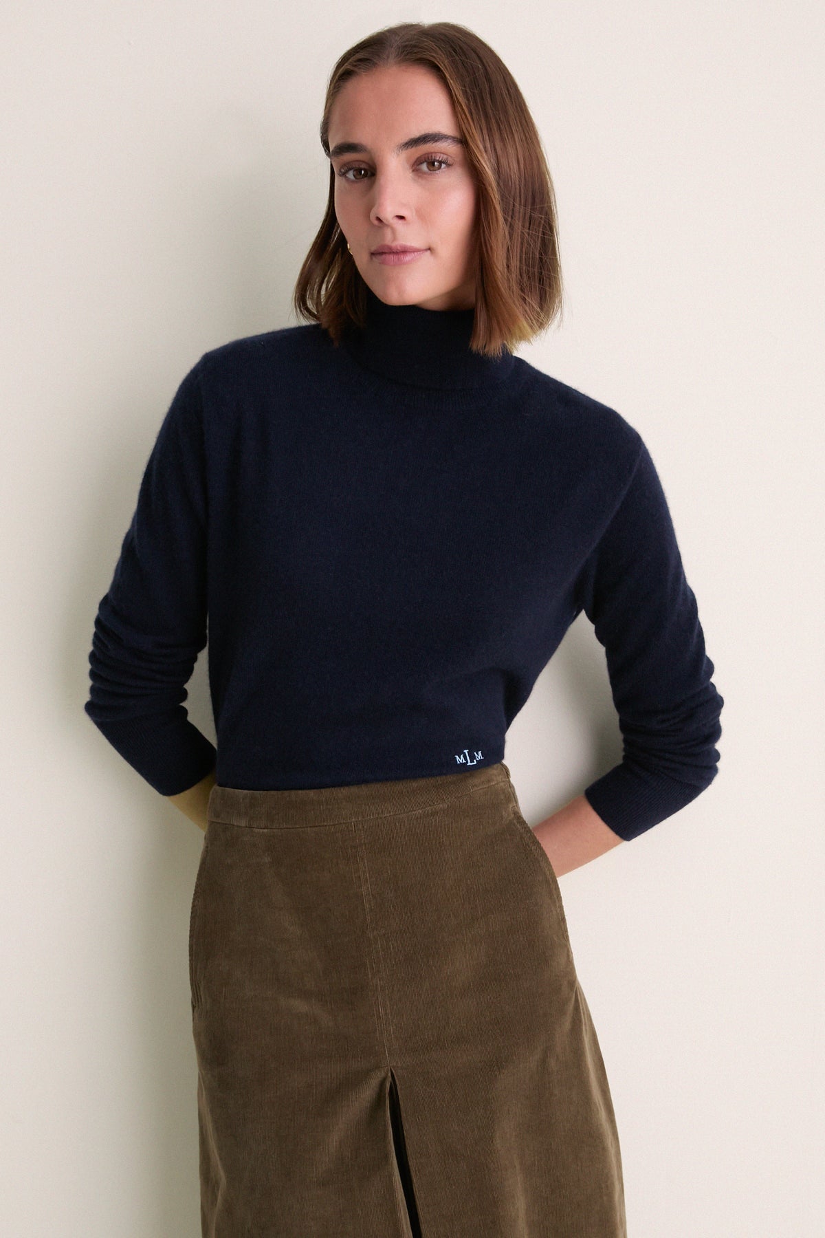 Midnight Navy Cashmere Evelyn Turtleneck