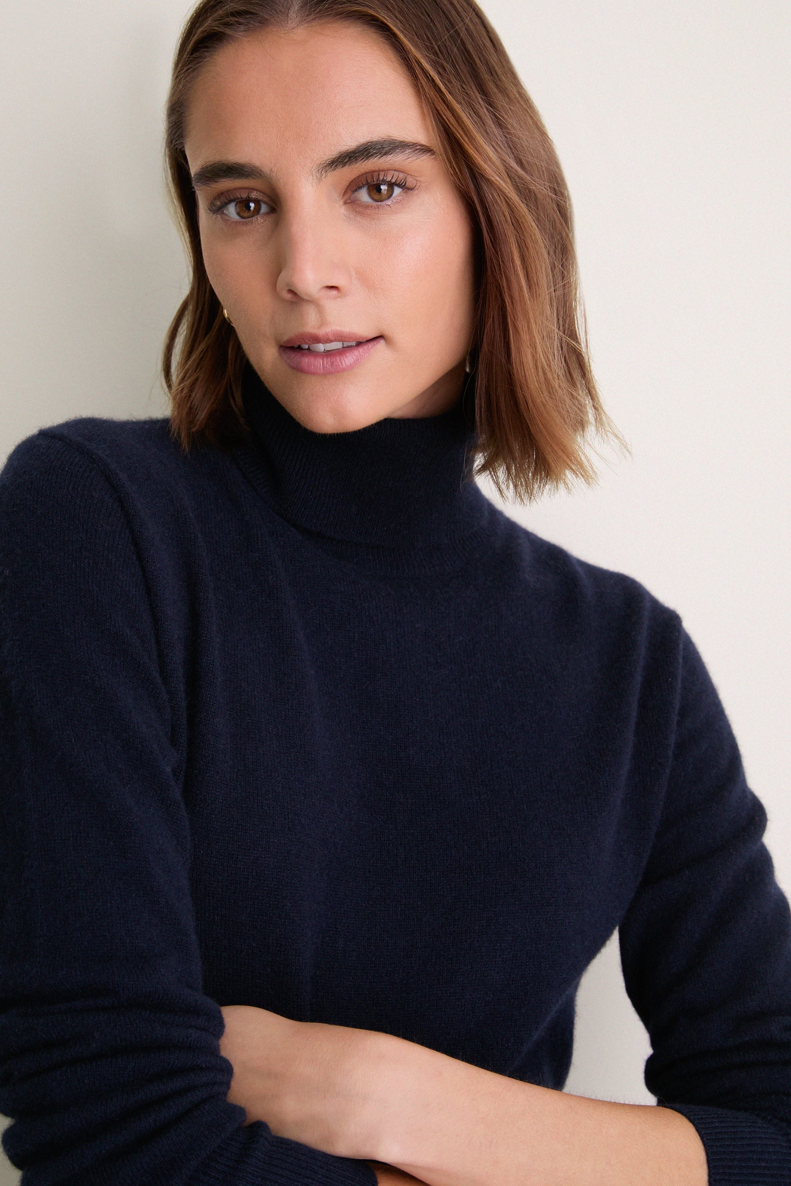 Midnight Navy Cashmere Evelyn Turtleneck