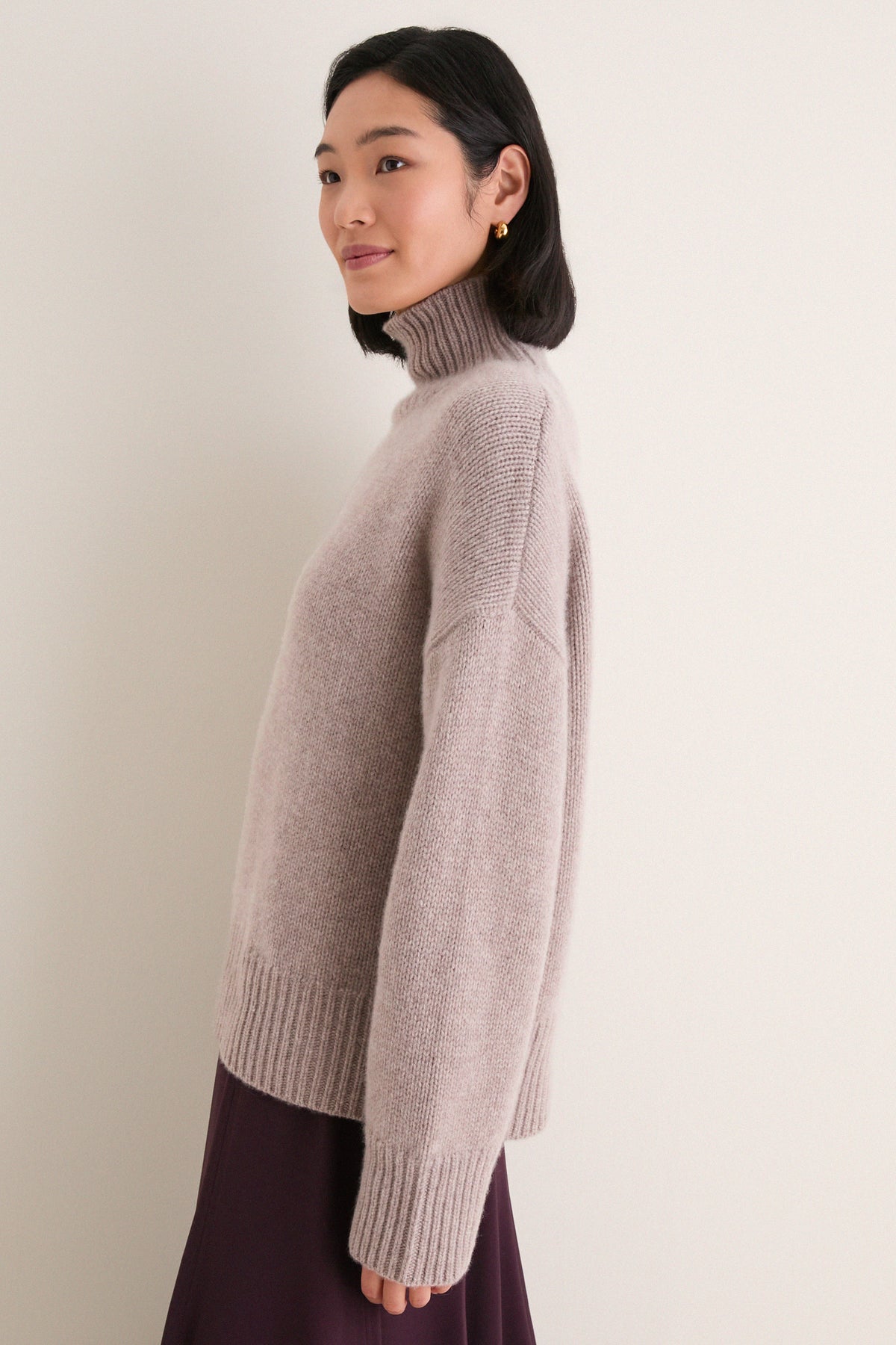 Wheat Cashmere Hannah Turtleneck Sweater