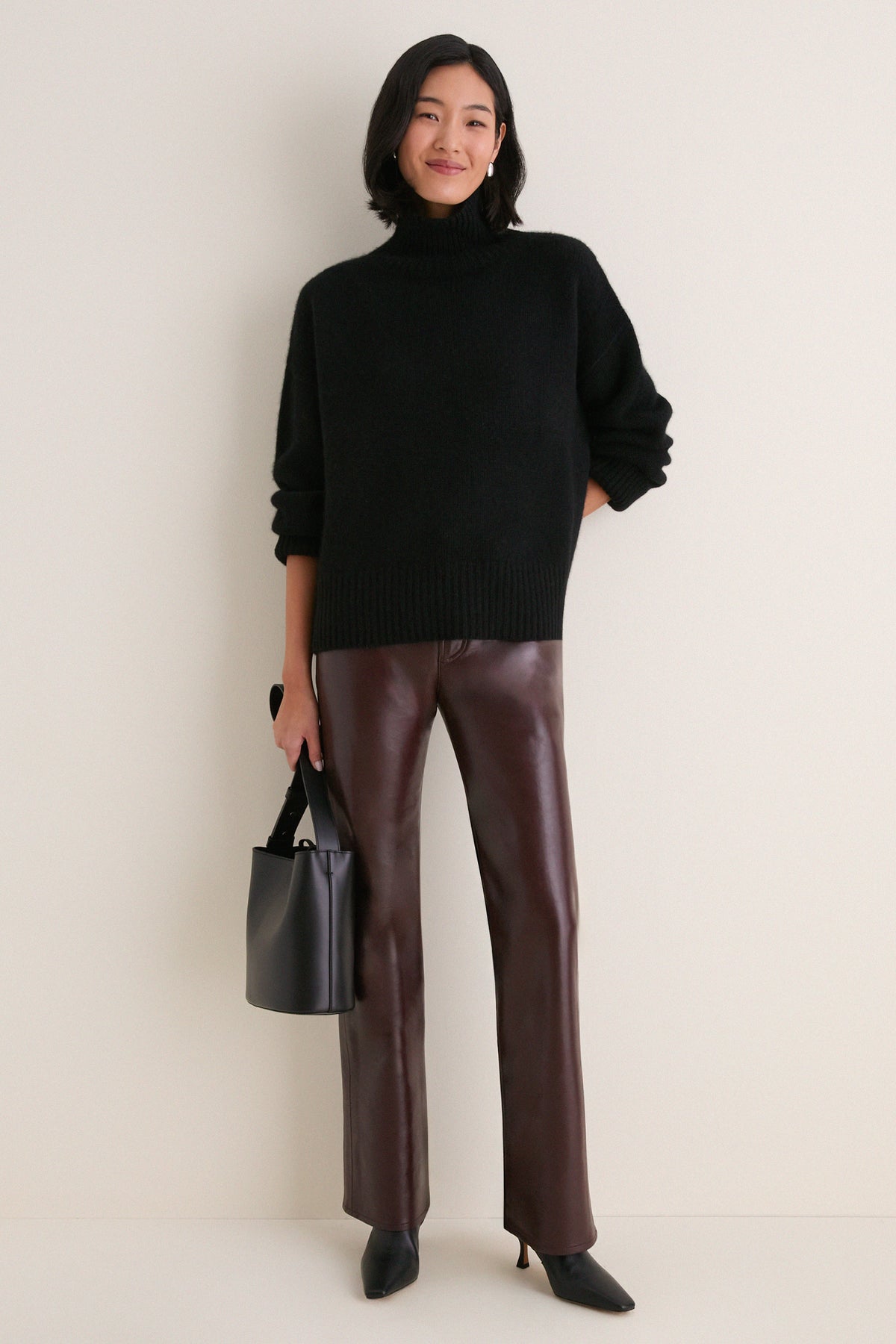 Black Cashmere Hannah Turtleneck Sweater