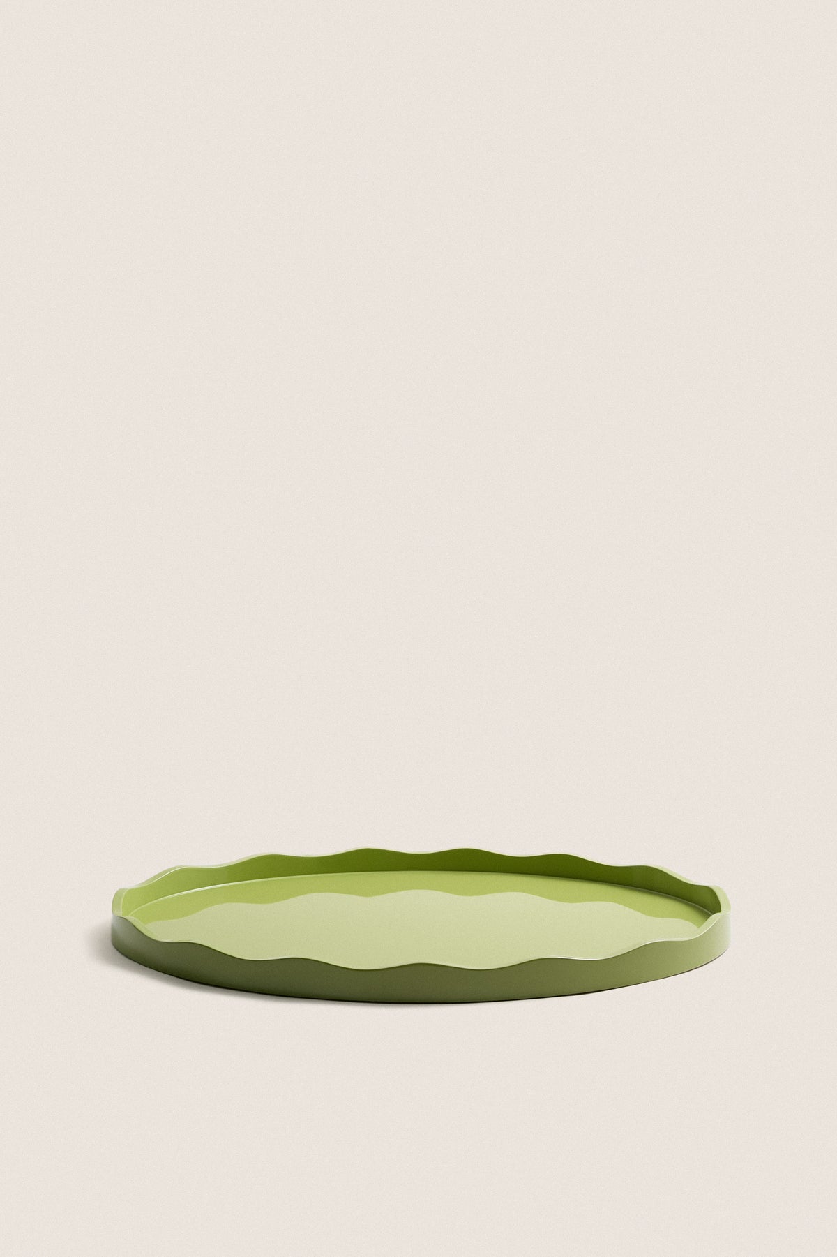 Large Scalloped Oval Sweet Pea Lacquer Tray