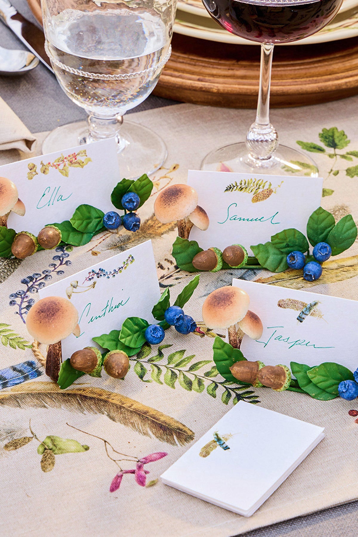 Forest Walk Mushroom and Acorn Place Card Holder (Set of 4)