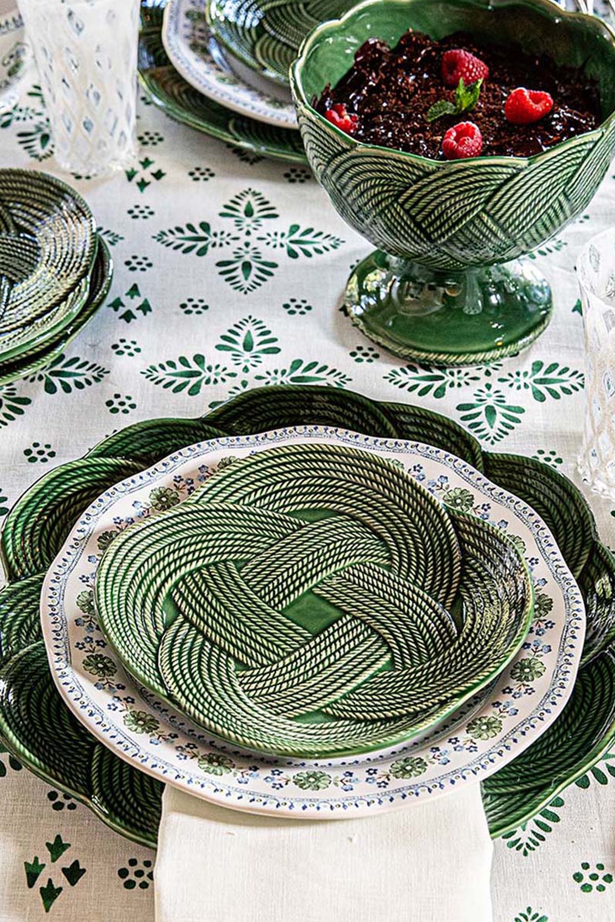 Basil Le Panier Mystic Knot Dessert-Salad Plate