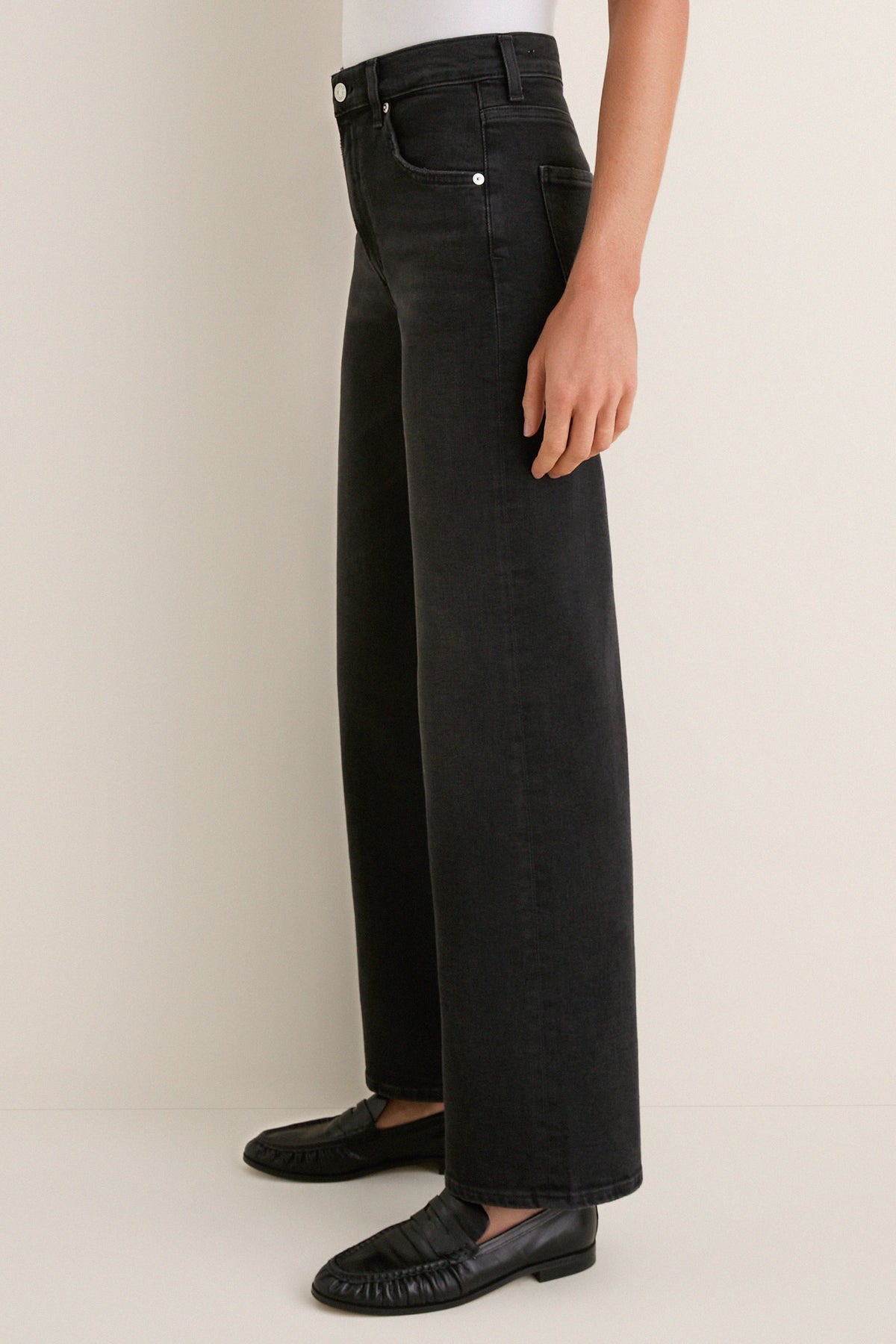 Nebulae Annina 30in Jean