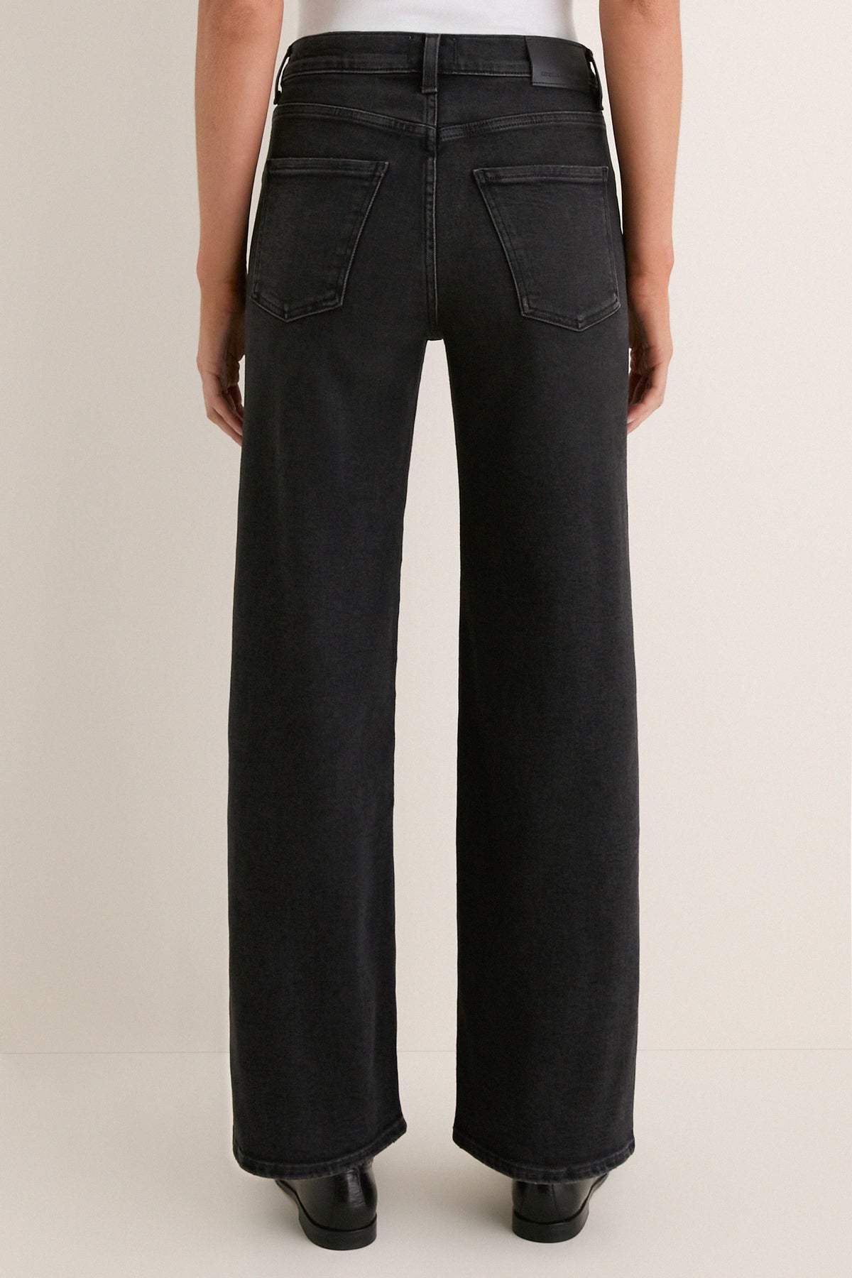 Nebulae Annina 30in Jean