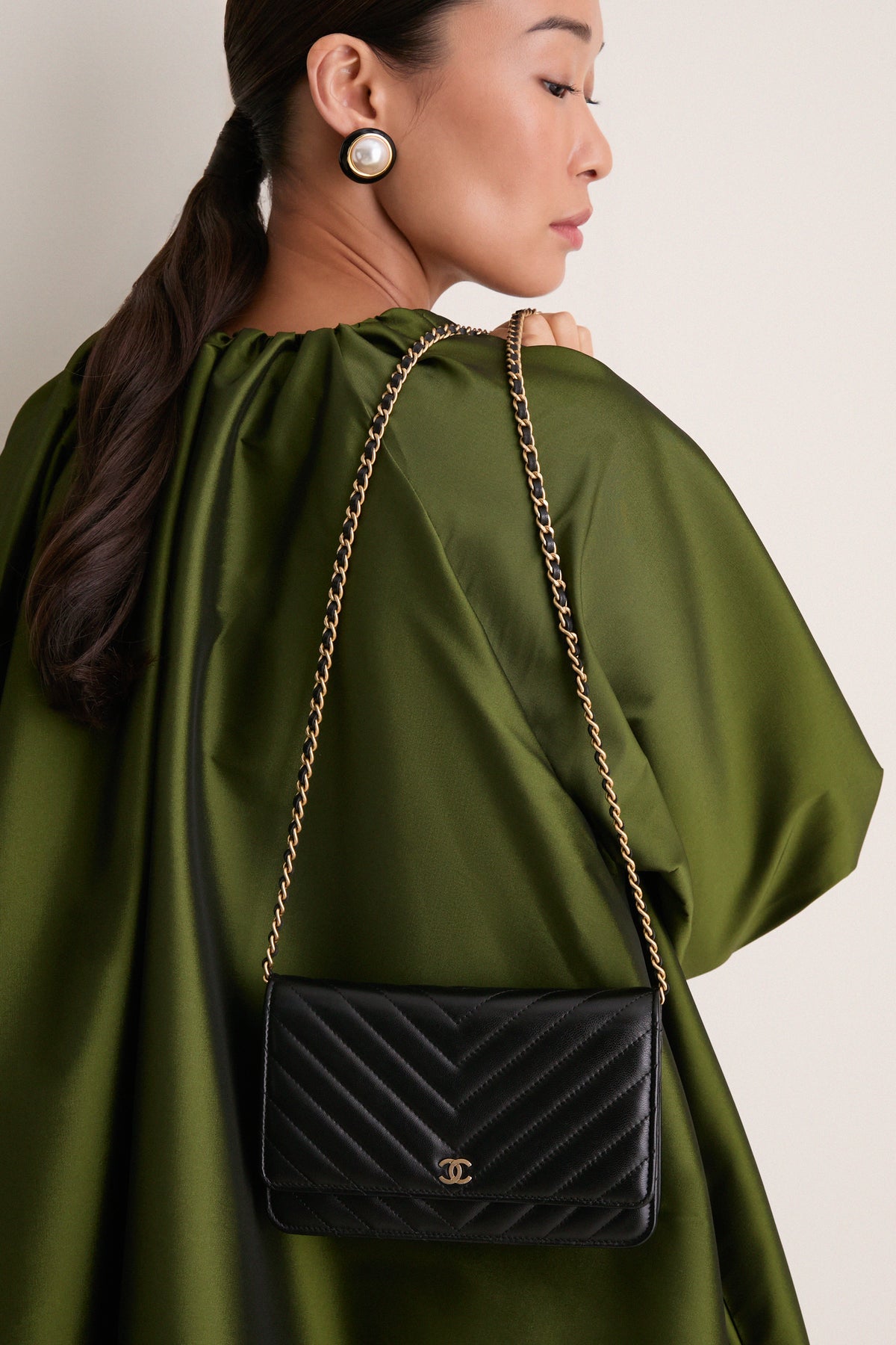 CHANEL Black Shoulder Bag