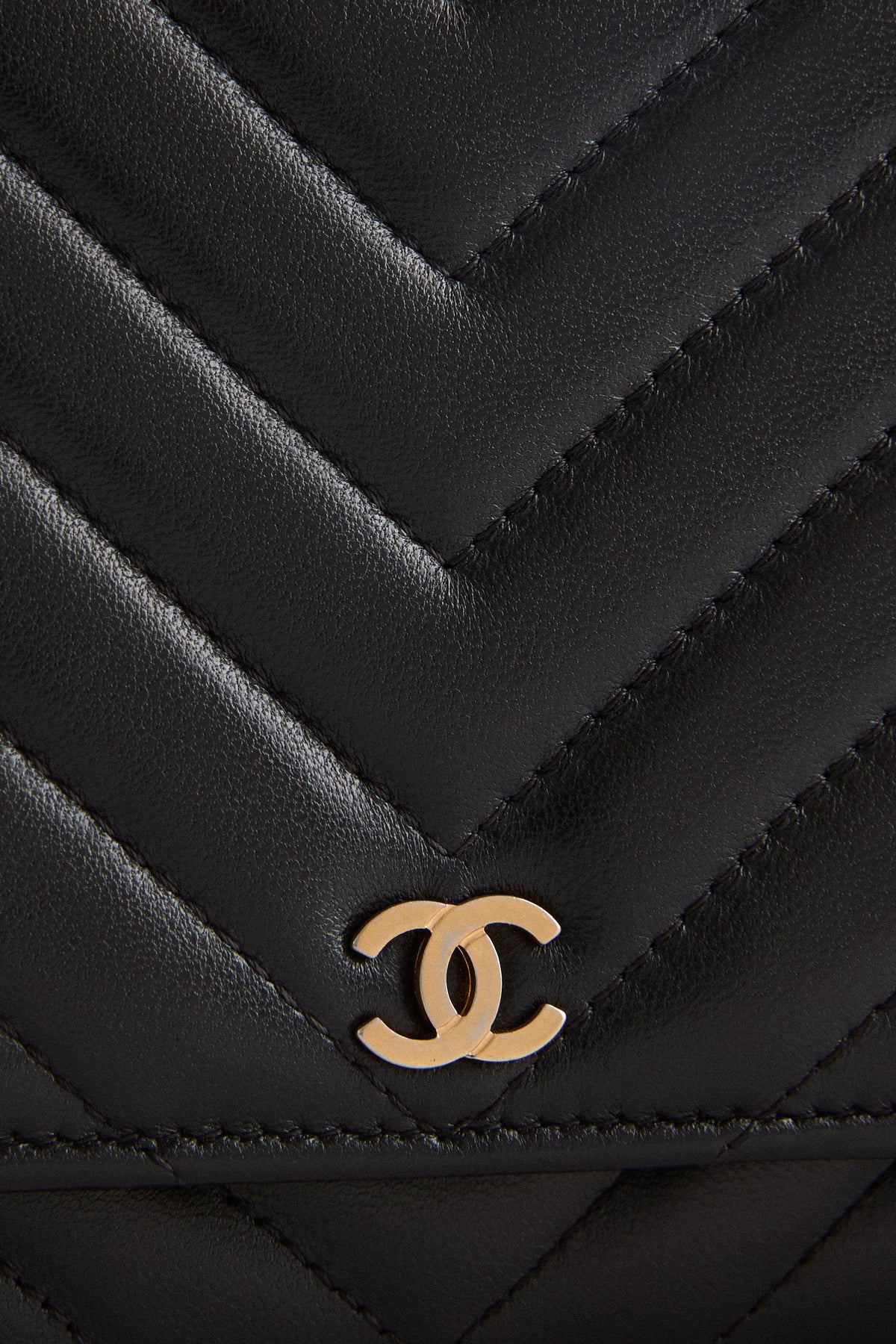 CHANEL Black Shoulder Bag