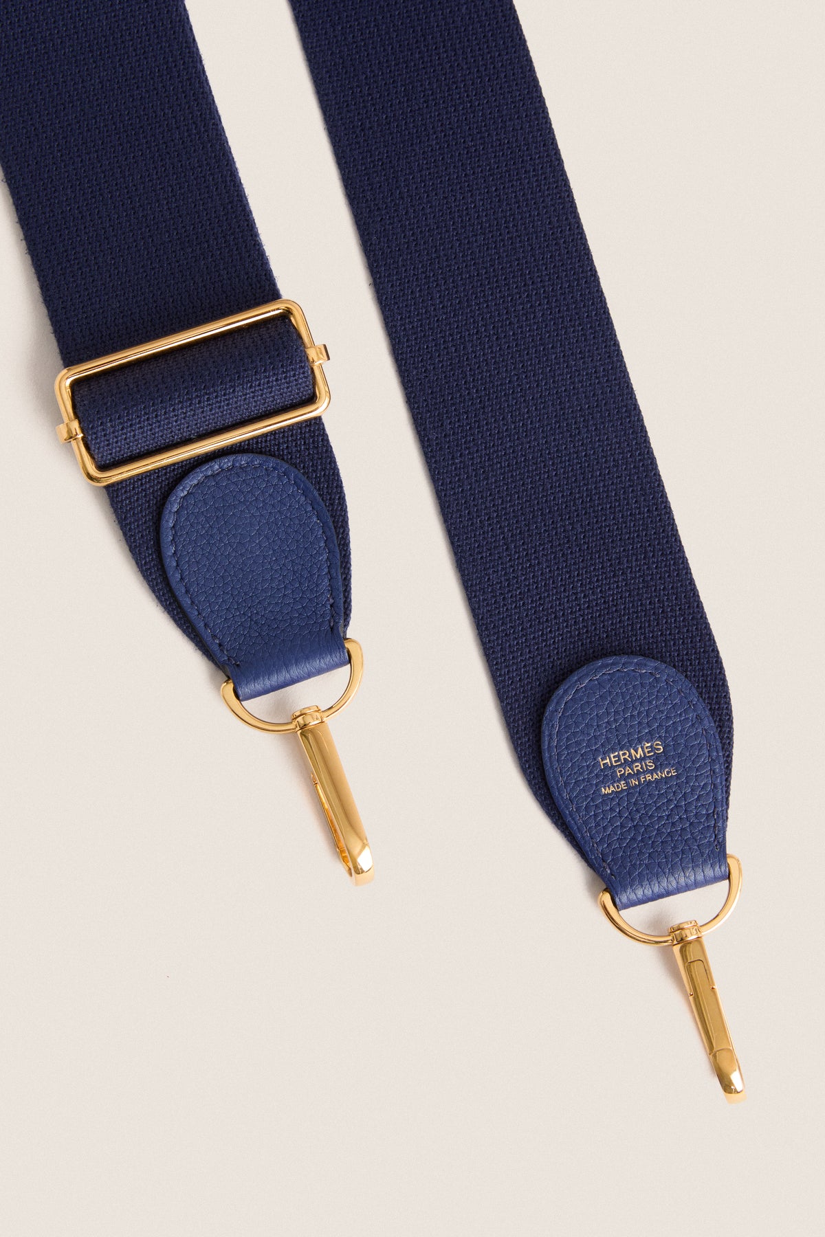 HERMES Blue Evelyne 29 Shoulder Bag