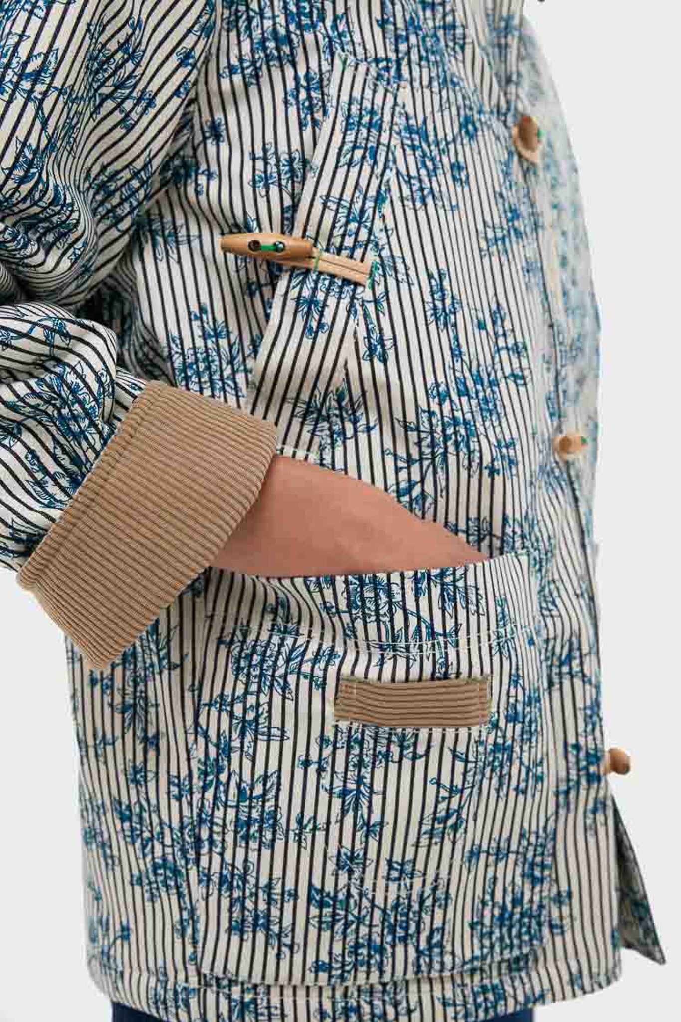 Cornflower Toile Barn Jacket | Hunter Bell