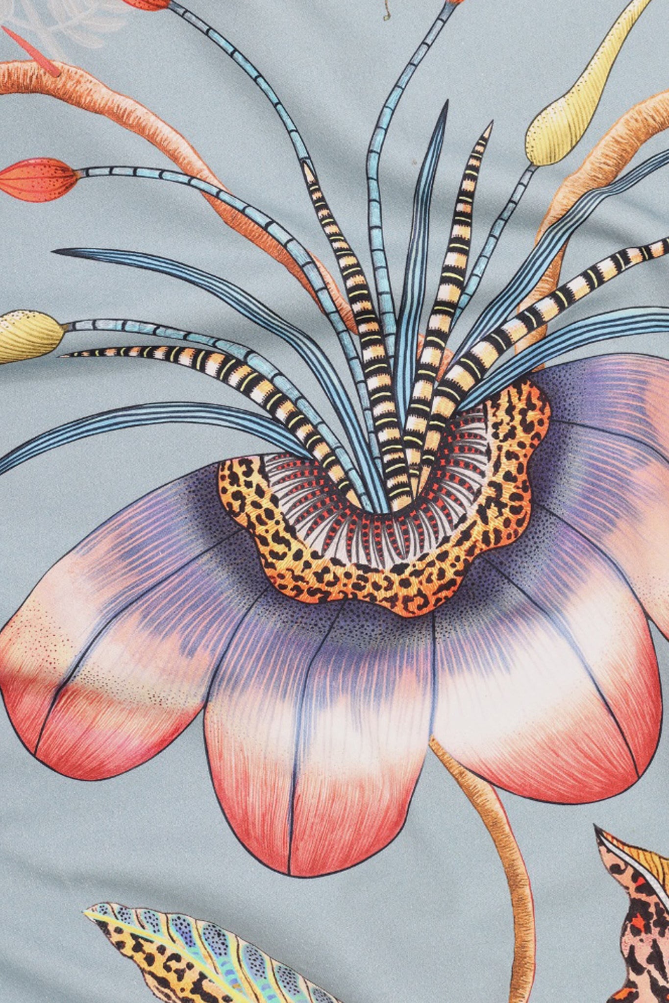 Mist Thanda Nest Tablecloth