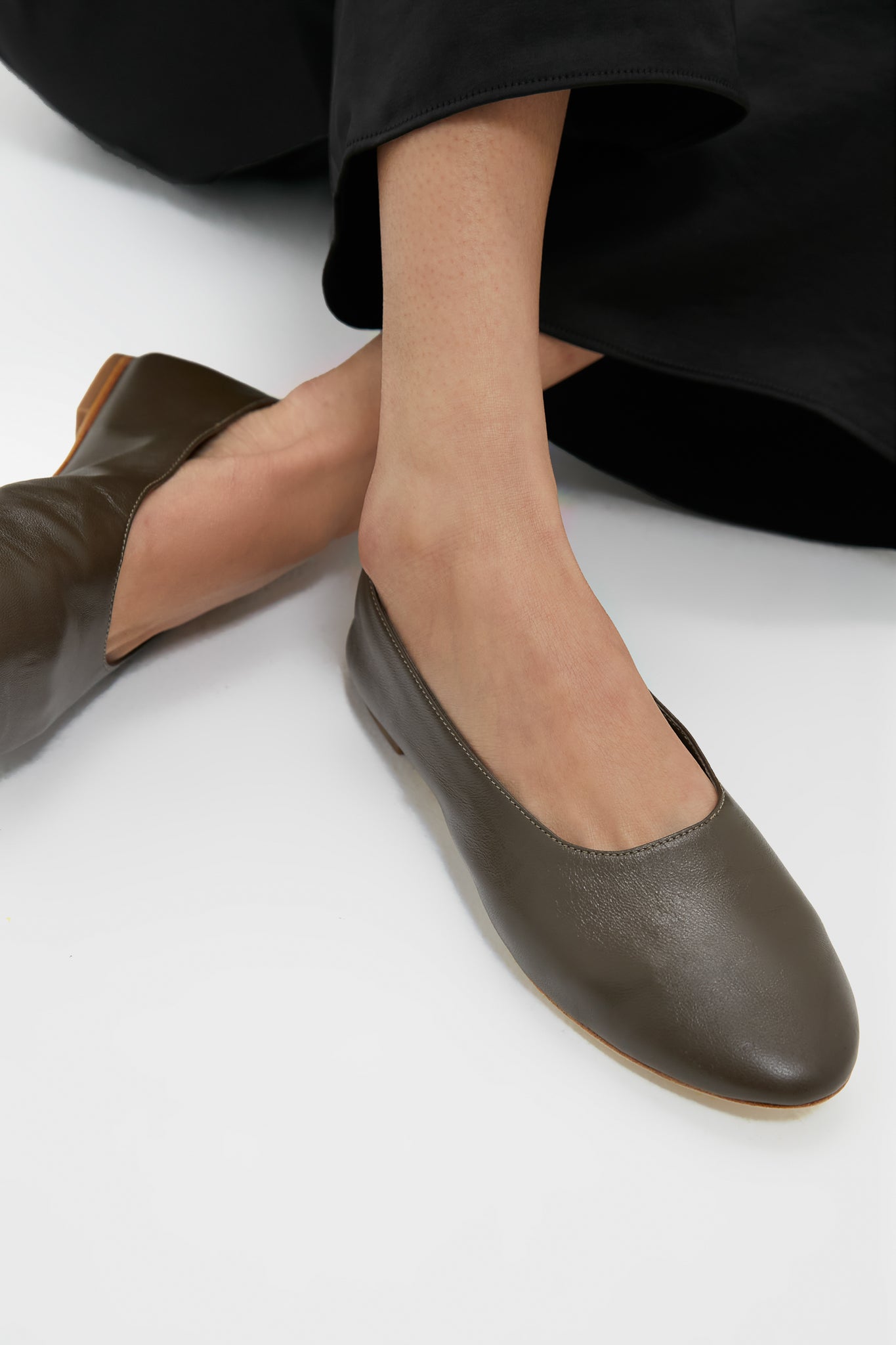 Truffle Alba Ballet Flat | STAUD