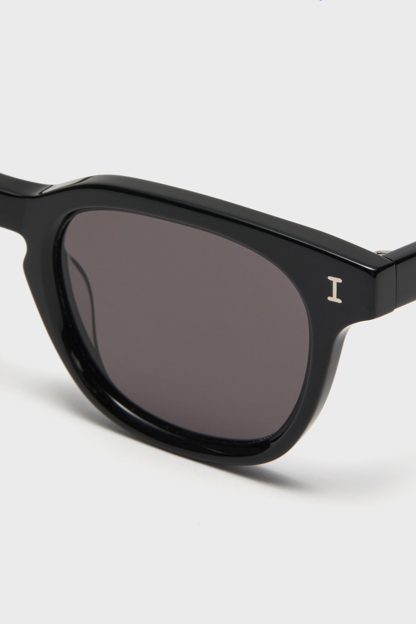 Black Veneto Sunglasses