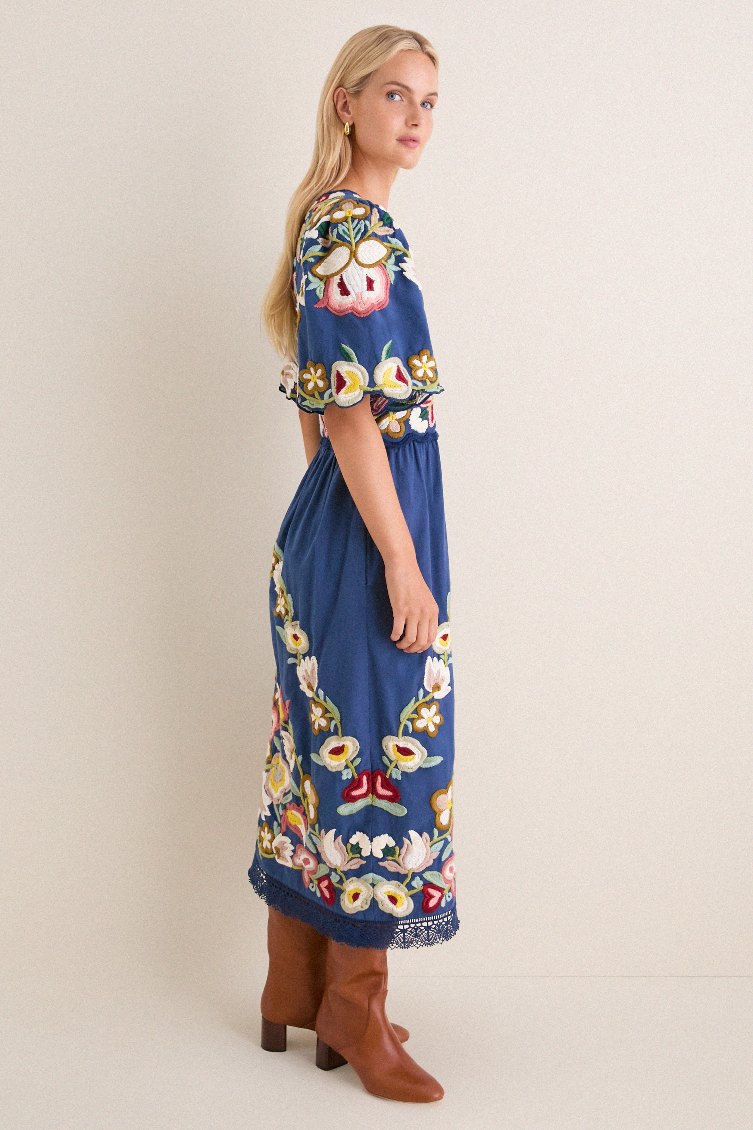 Blue Wilhelmina Embroidery Short Sleeve Midi Dress