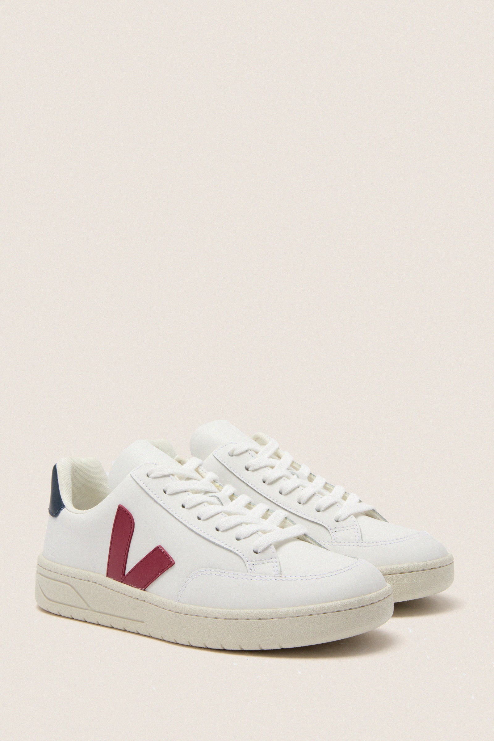 Extra White Marsala Nautico V-12 Sneakers