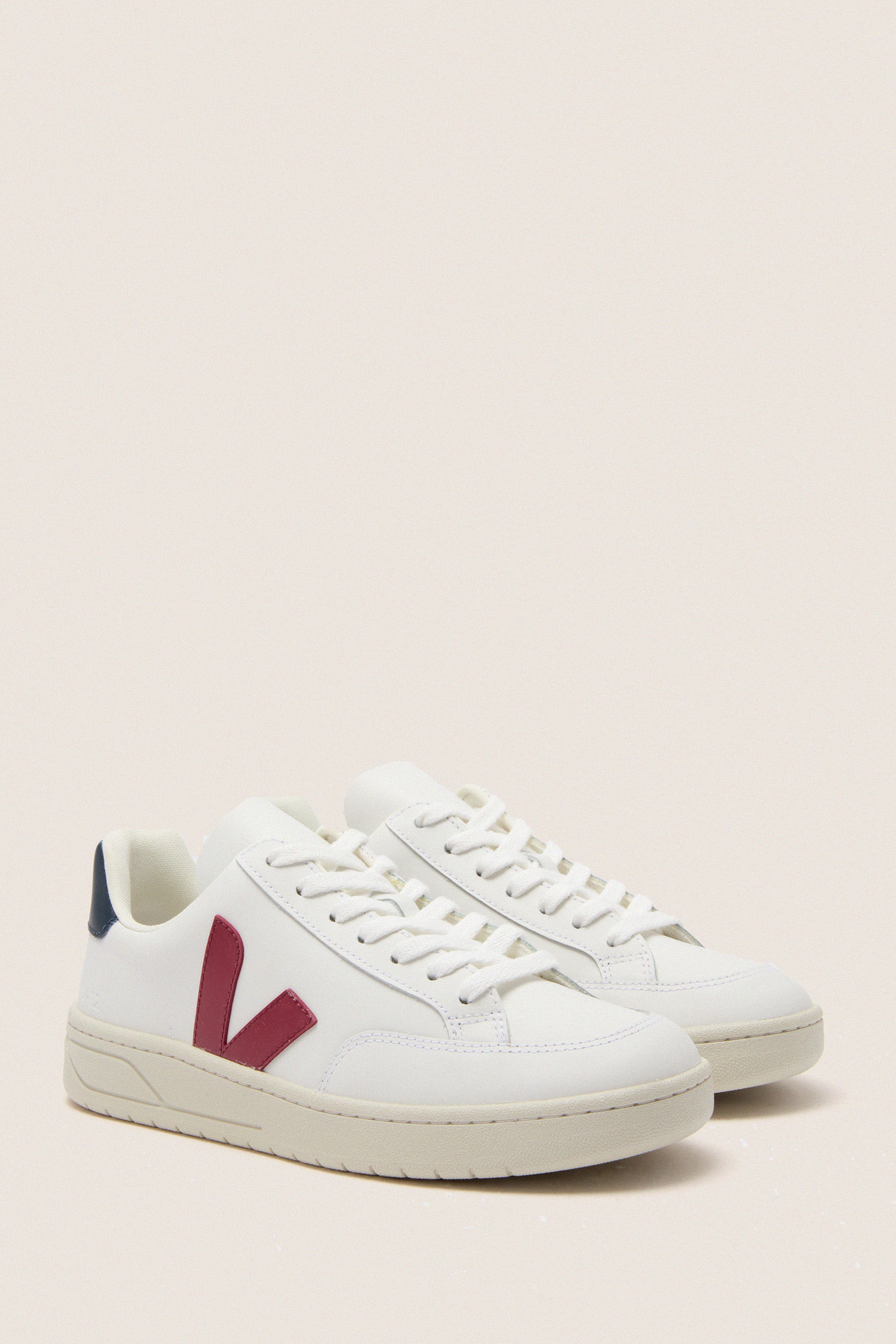 Extra White Marsala Nautico V-12 Sneakers