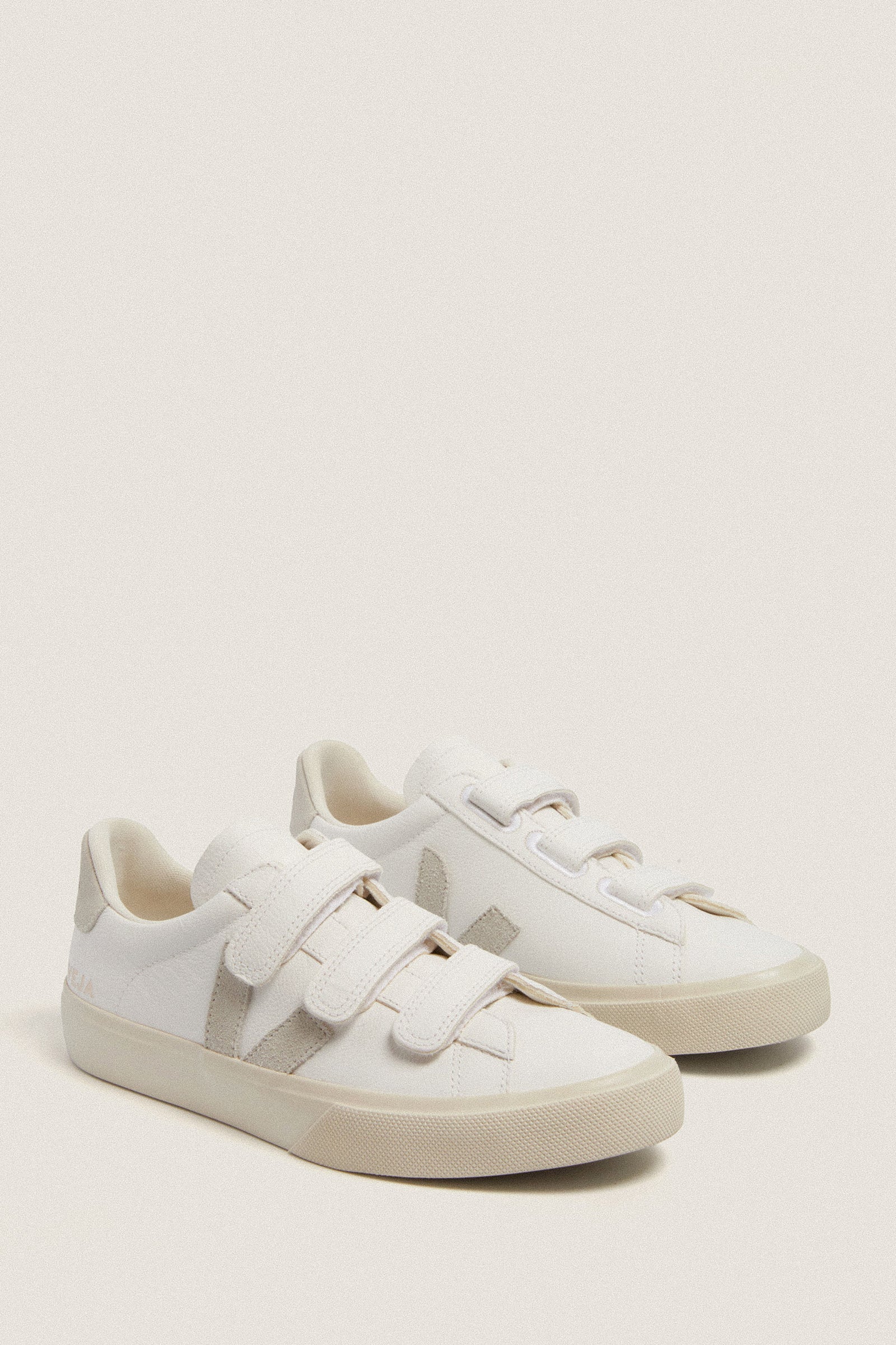 Extra White Natural Recife Sneakers with three Velcro straps and suede-style accents, offering a classic, effortless, and fun high-end design for versatile everyday wear.