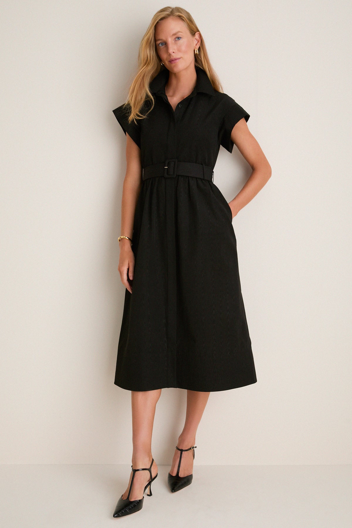chloe dress black Tuckernuck Black / M Size:37.5 = 6 3/4 US line dress in a Small Size Coaster Kendall 6-Drawer Dresser