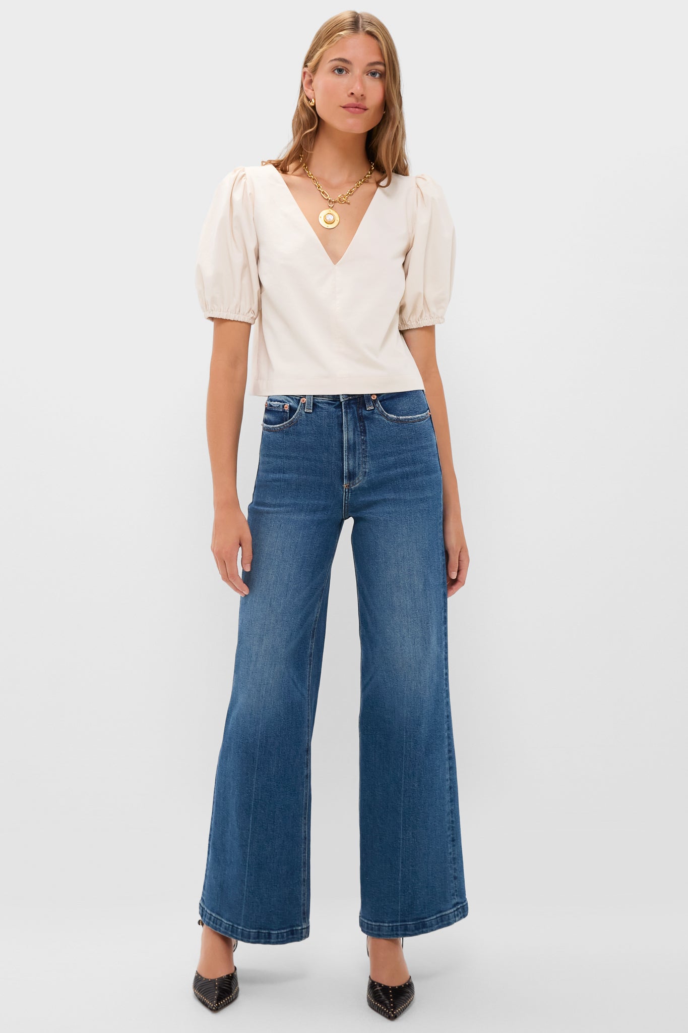 White Swan V Top