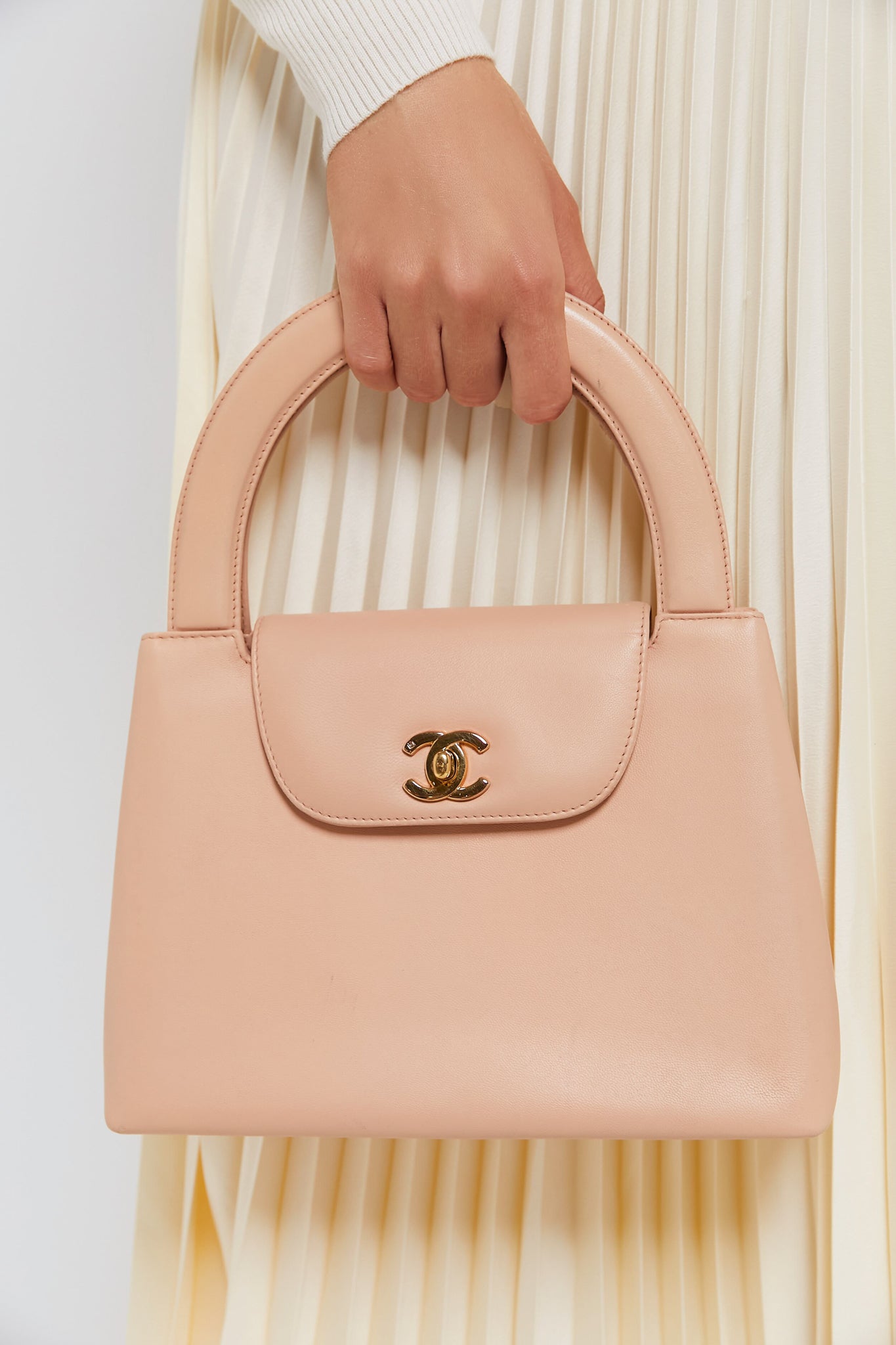 CHANEL Beige Coco Kelly Leather Handbag