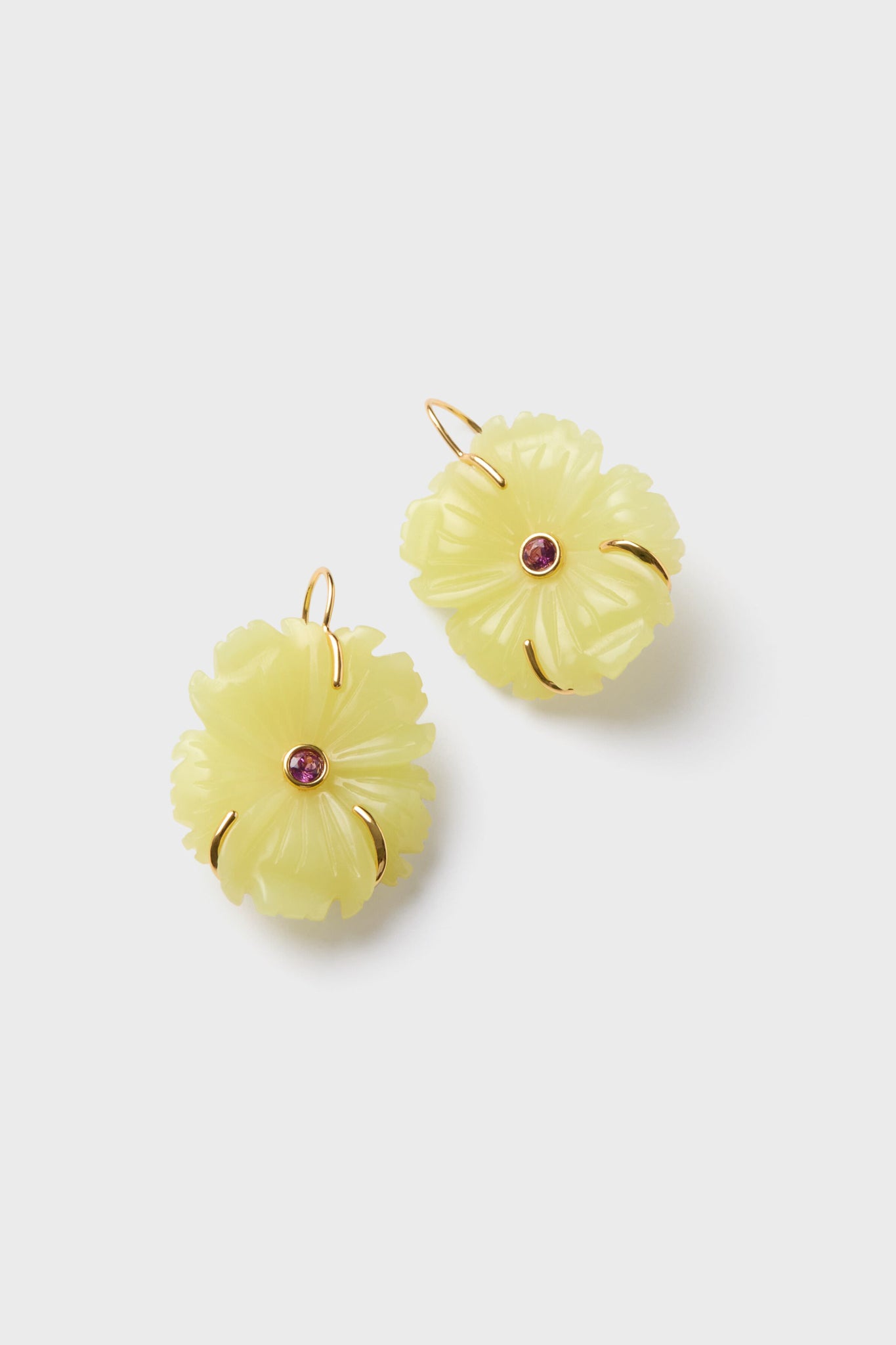 Lizzie newest Fortunato Fresh Cut Daisy Earrings