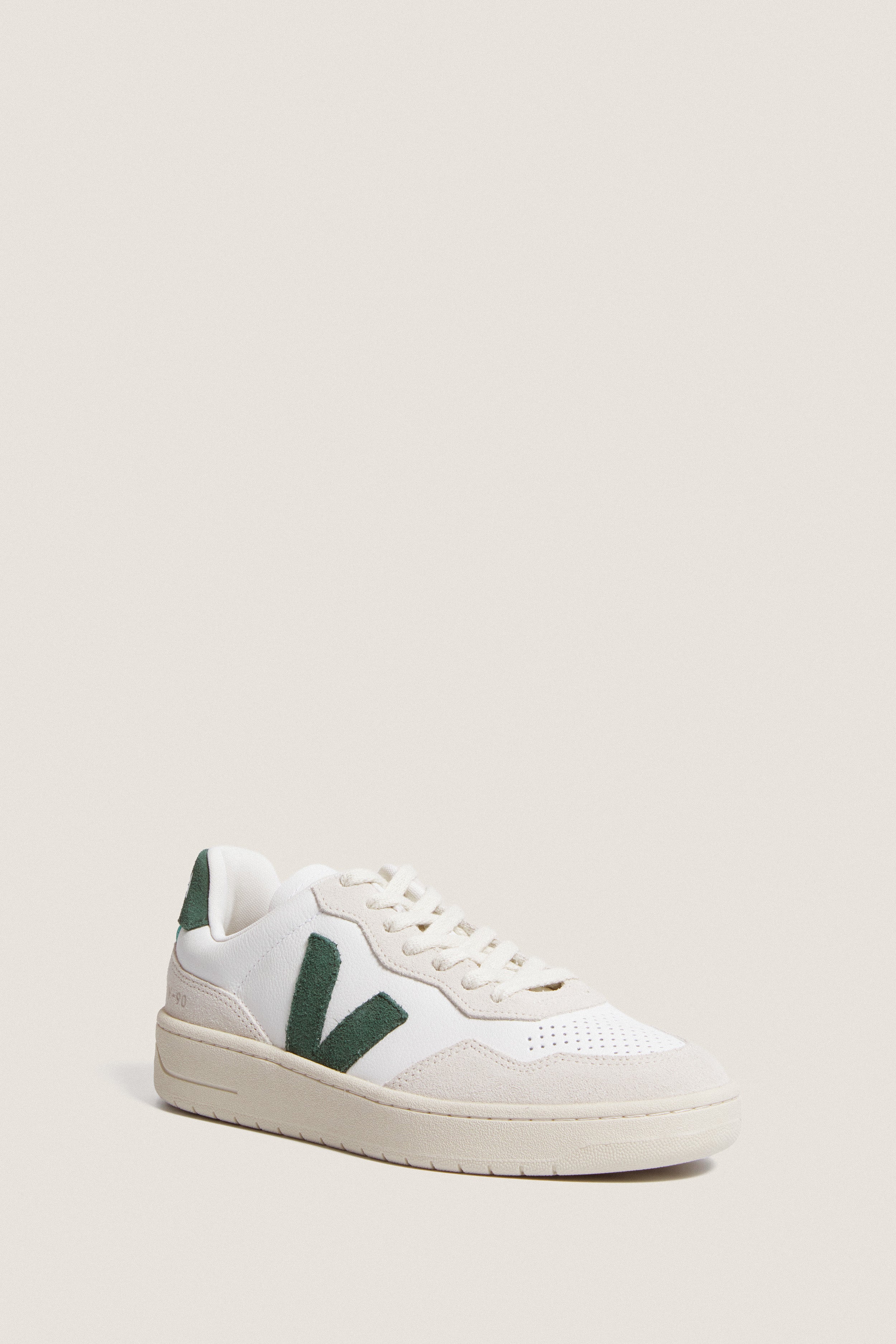 Extra White Cyprus V-90 Sneakers