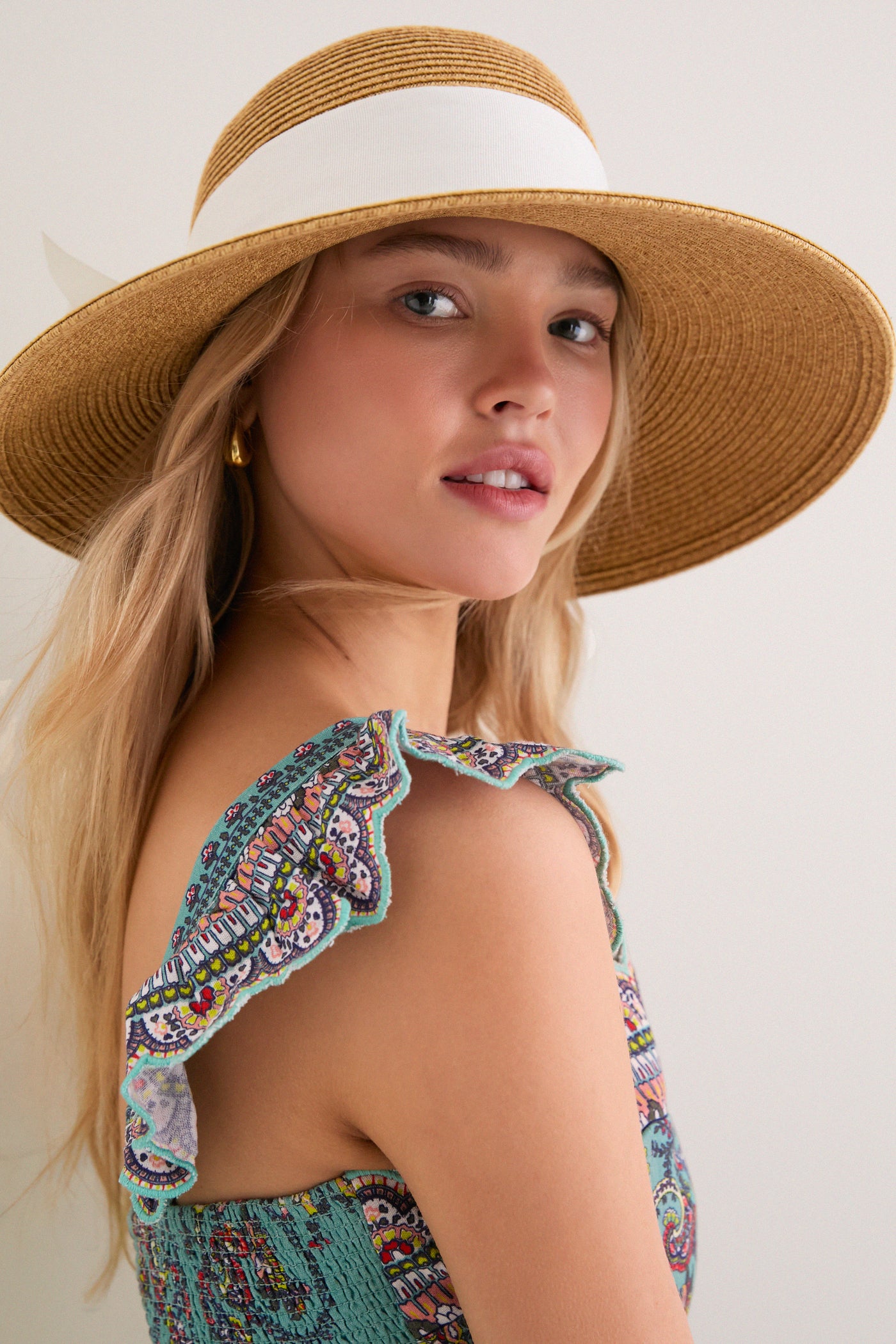 Exclusive Cream Packable Wide Bow Sunhat