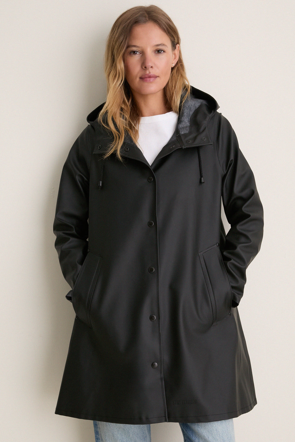 Black Mosebacke Raincoat